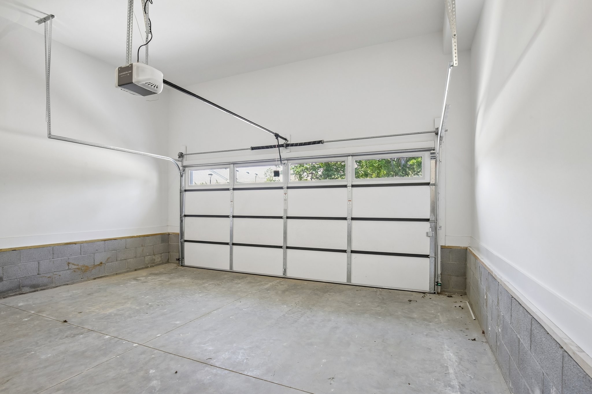 6124 Robertson Ave Property Photo 52