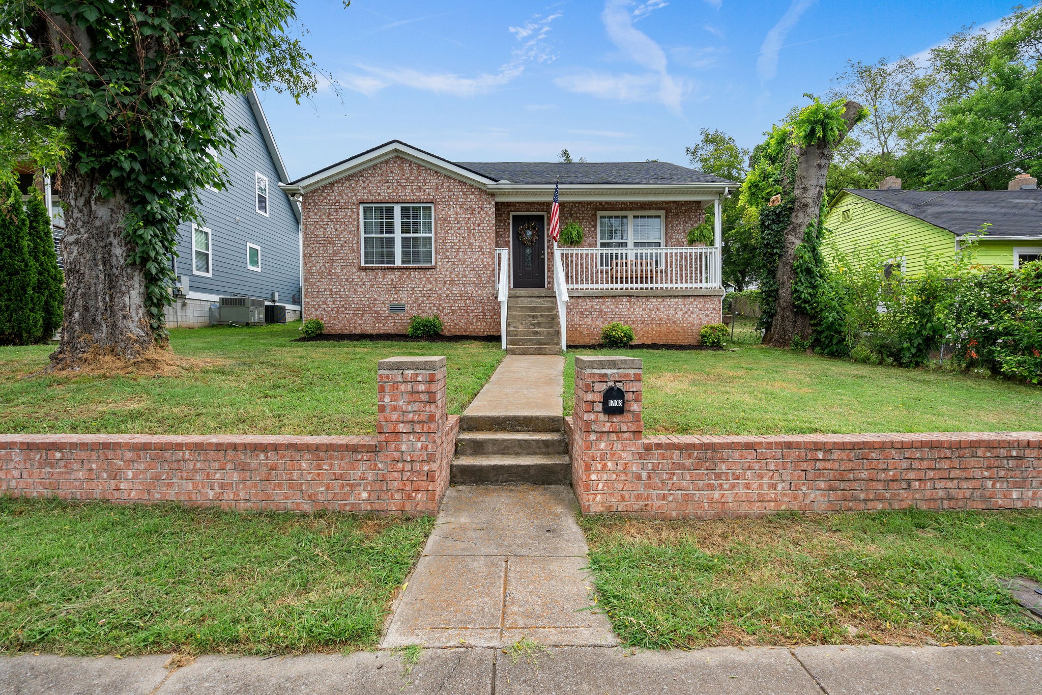 1708 12th Ave, N Property Photo 2