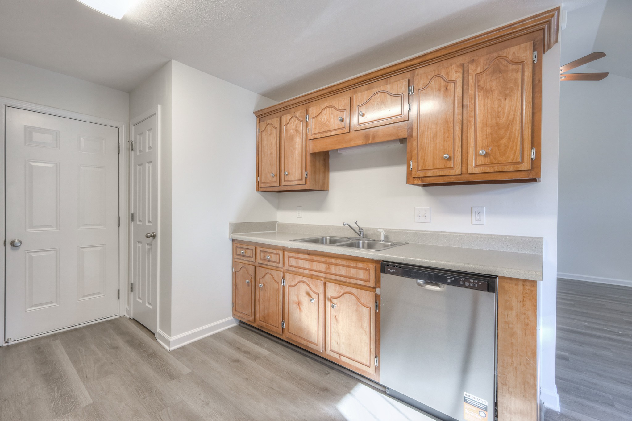3697 S Naples Ct Property Photo 9