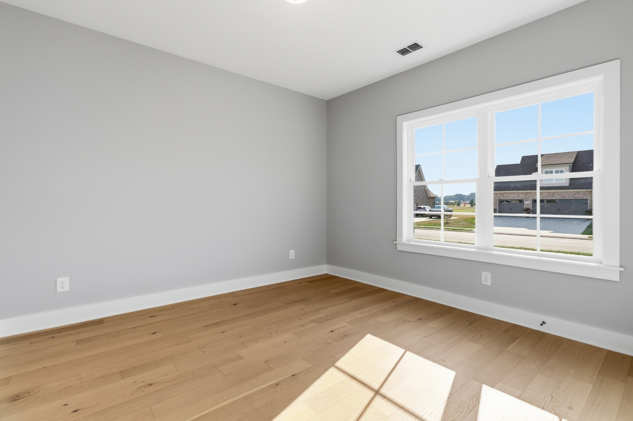 5605 Sinclair St Property Photo 6