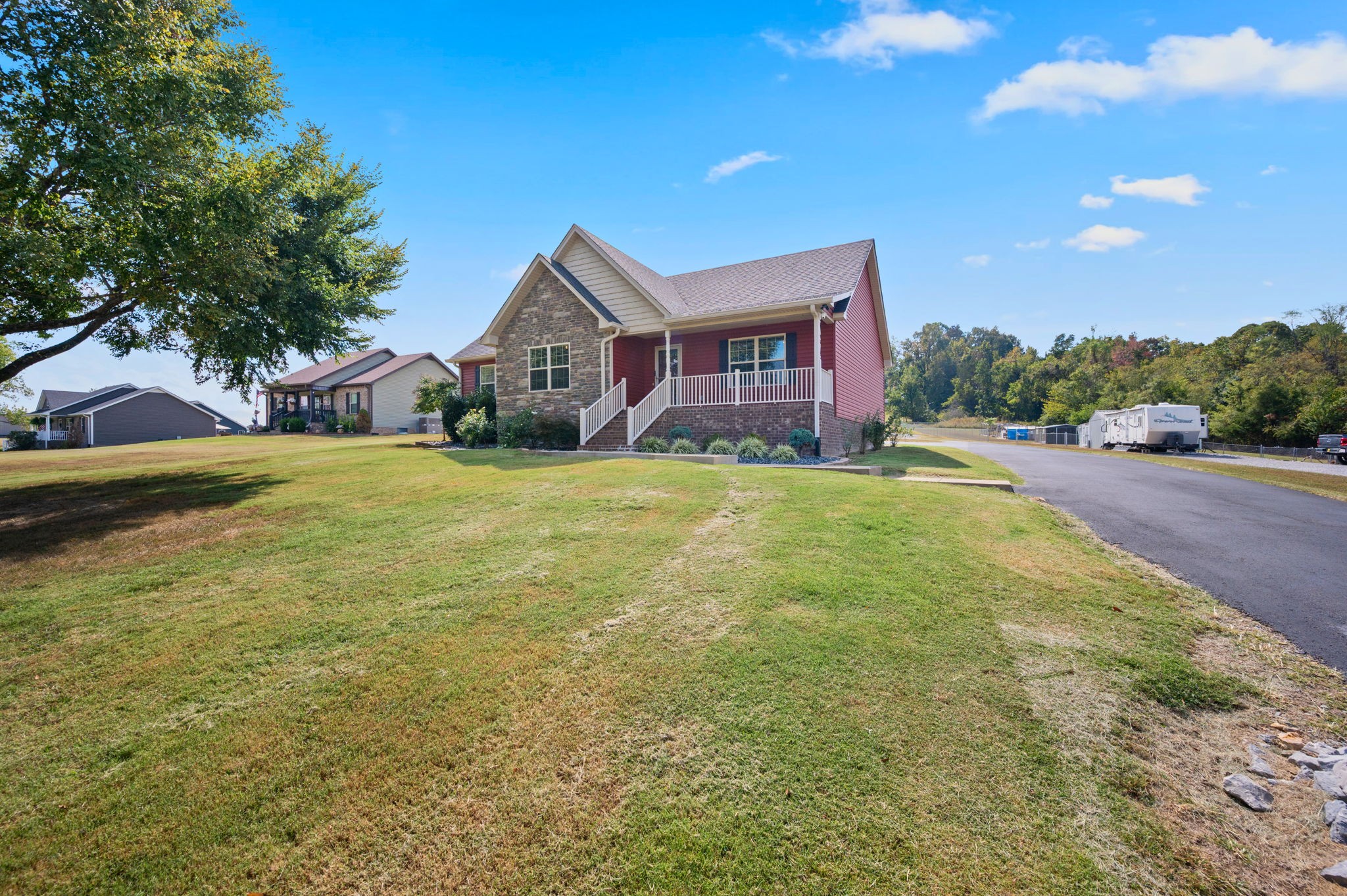 336 Clyde Wix Rd Property Photo 3