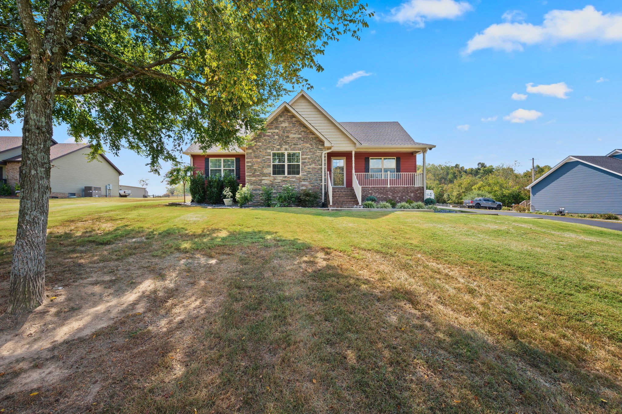 336 Clyde Wix Rd Property Photo 4