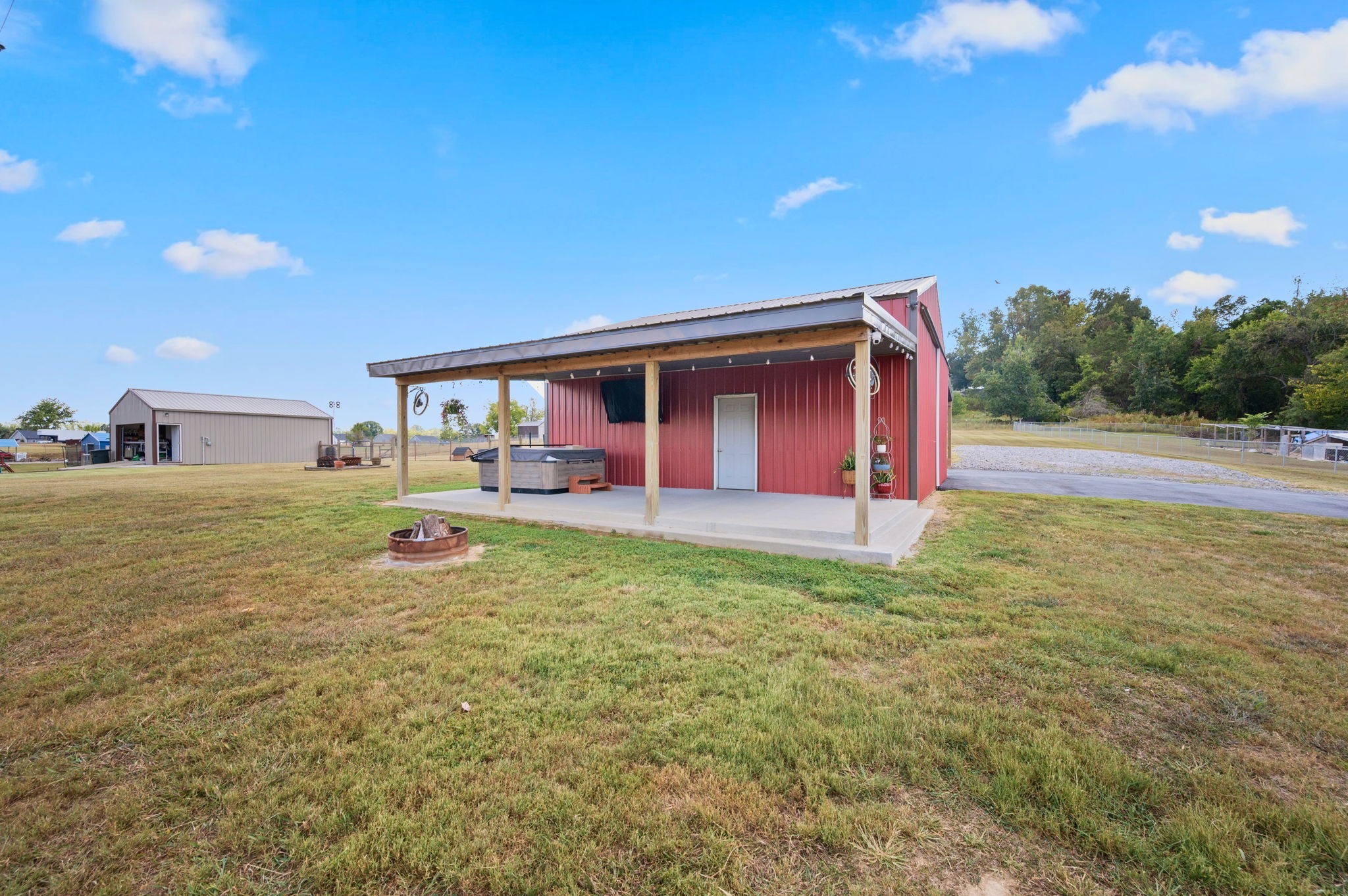 336 Clyde Wix Rd Property Photo 41