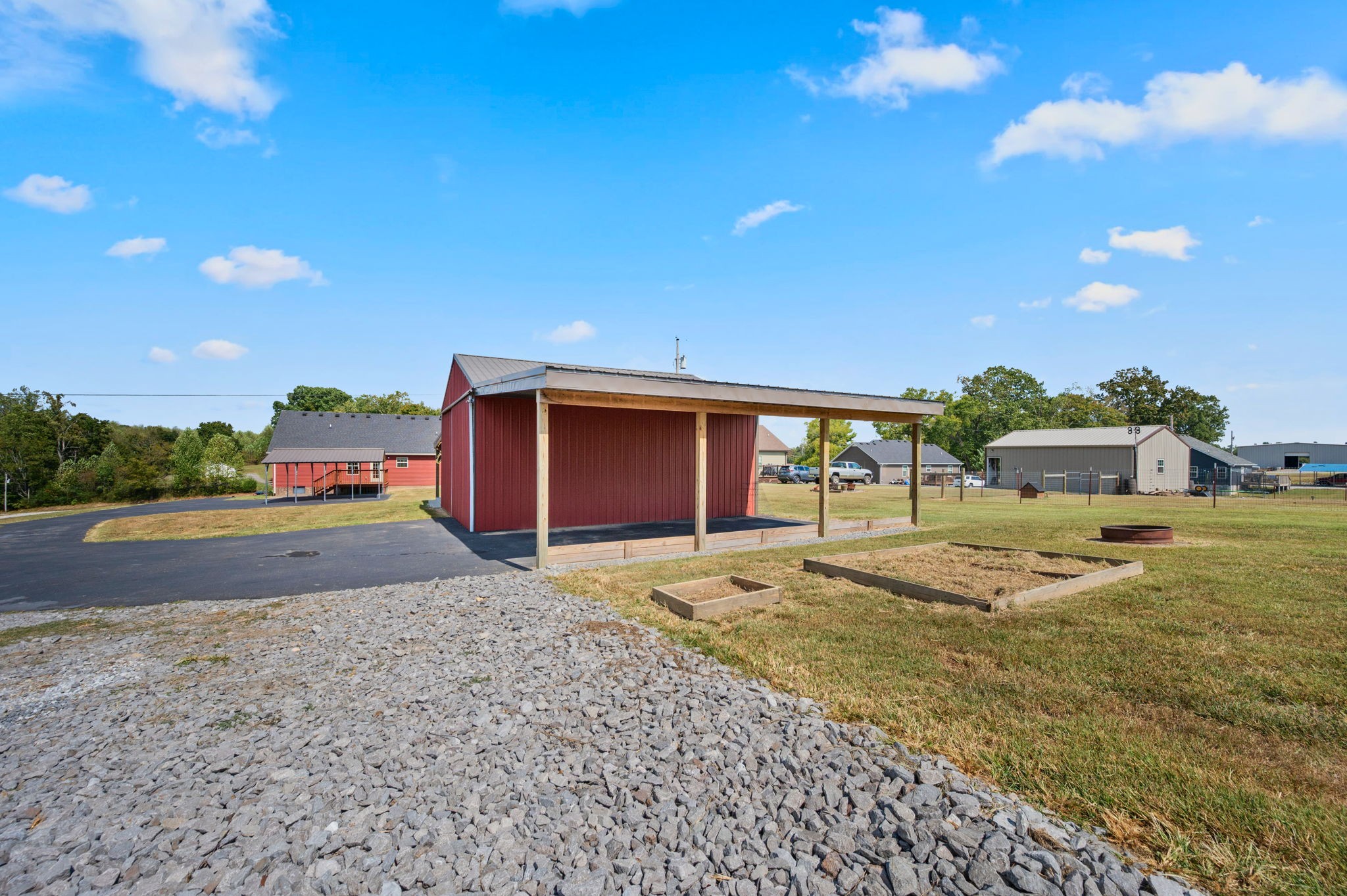336 Clyde Wix Rd Property Photo 47