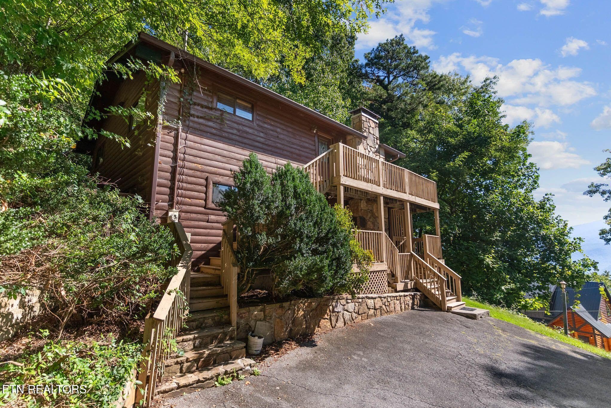 2123 Luzerne Drive Property Photo 4