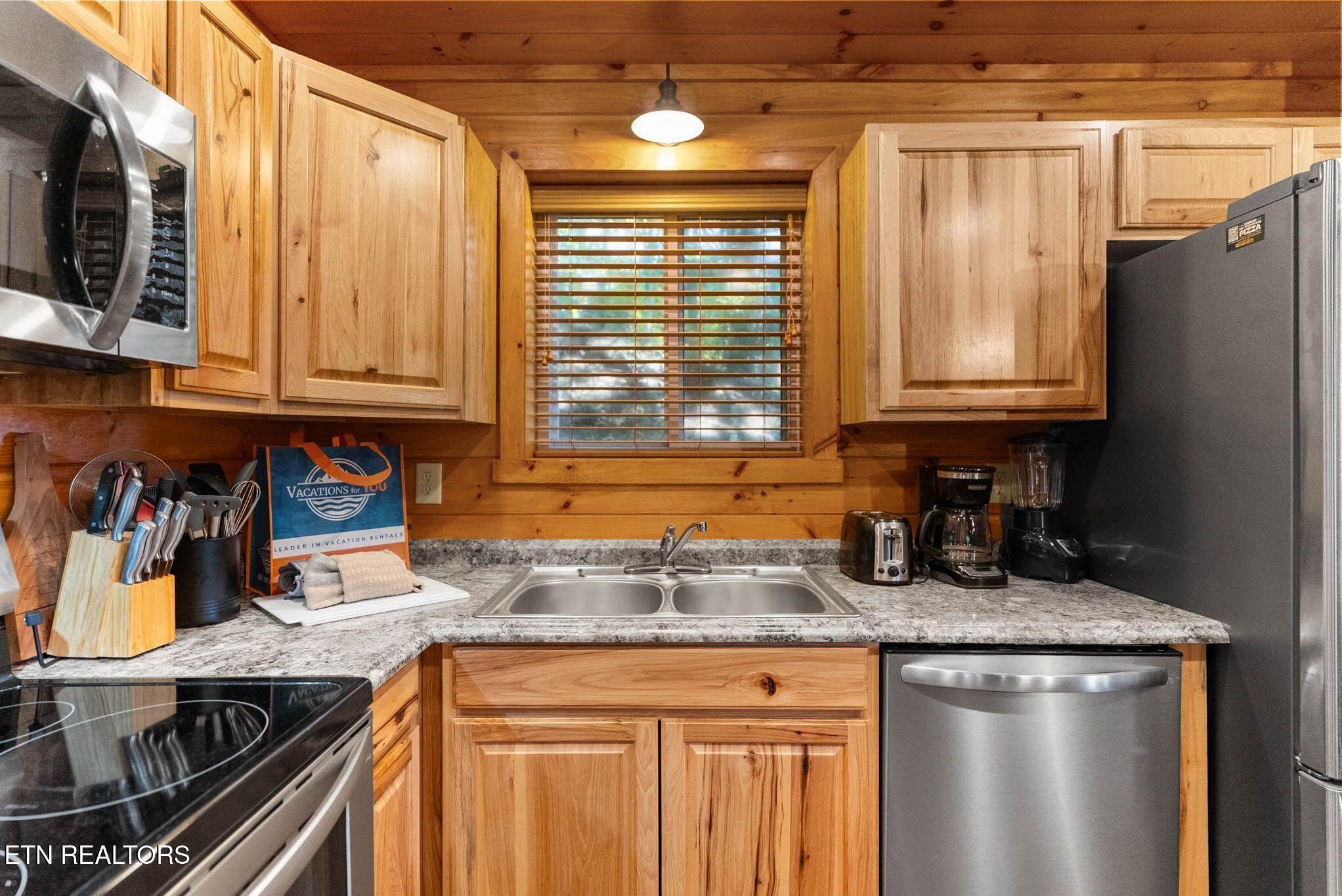 2123 Luzerne Drive Property Photo 14
