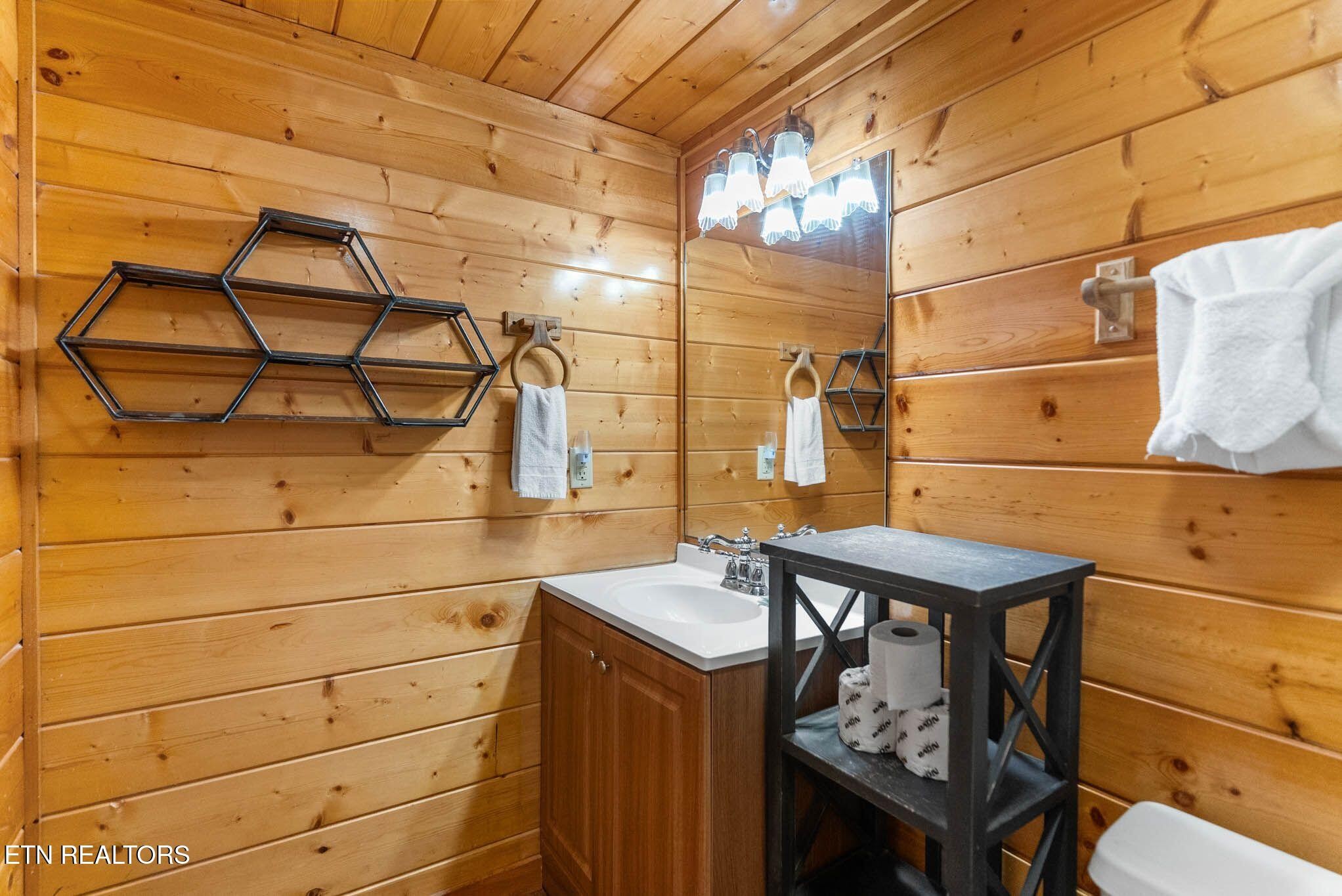 2123 Luzerne Drive Property Photo 35
