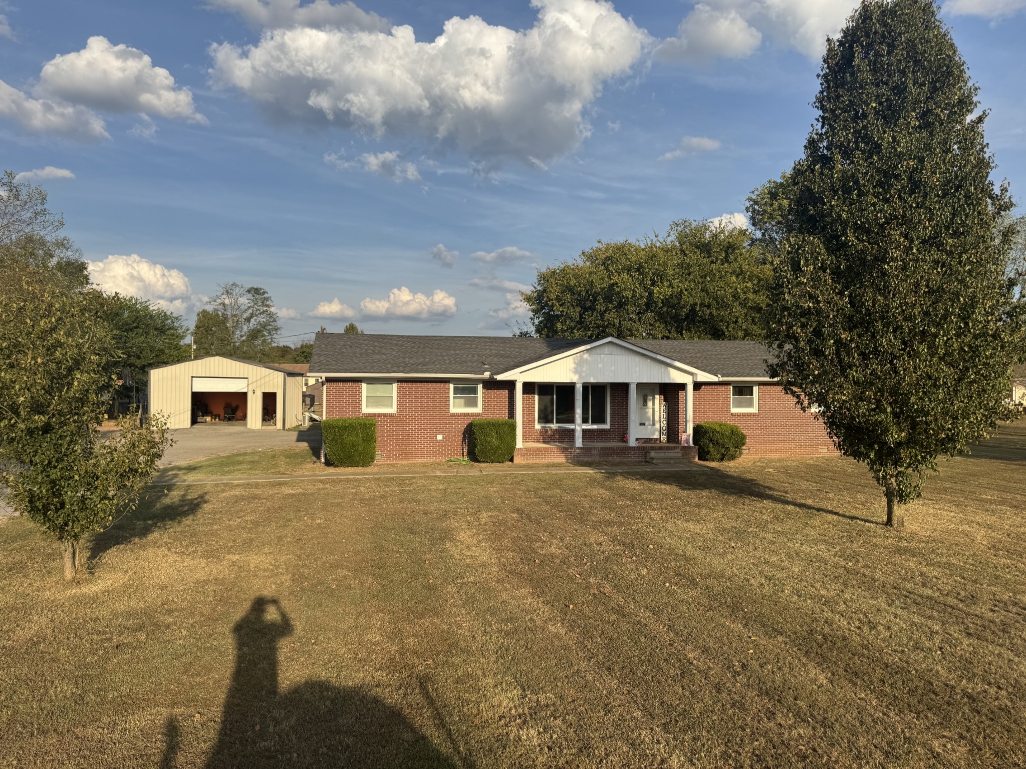 2908 Midland Rd Property Photo 1