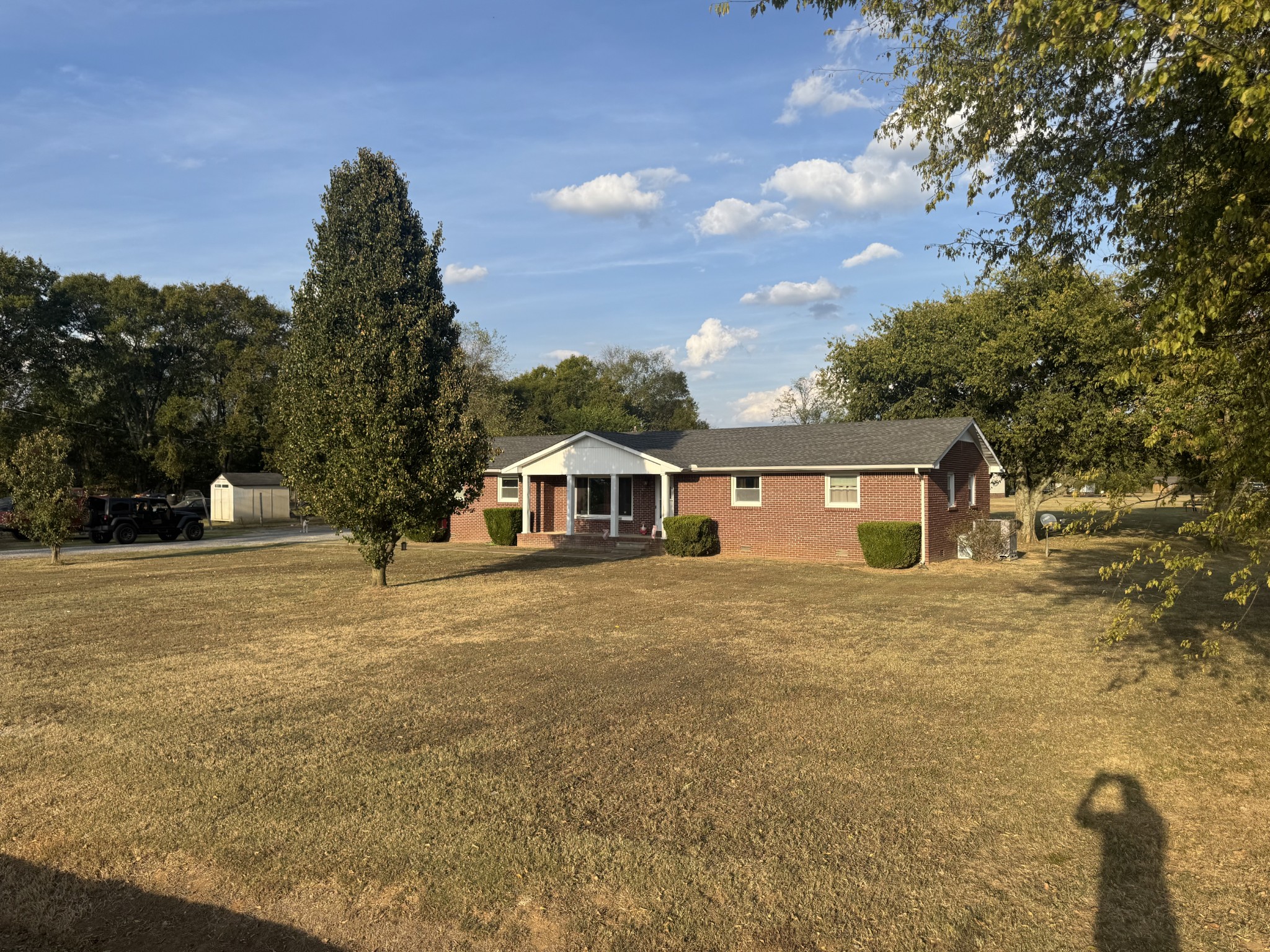 2908 Midland Rd Property Photo 2