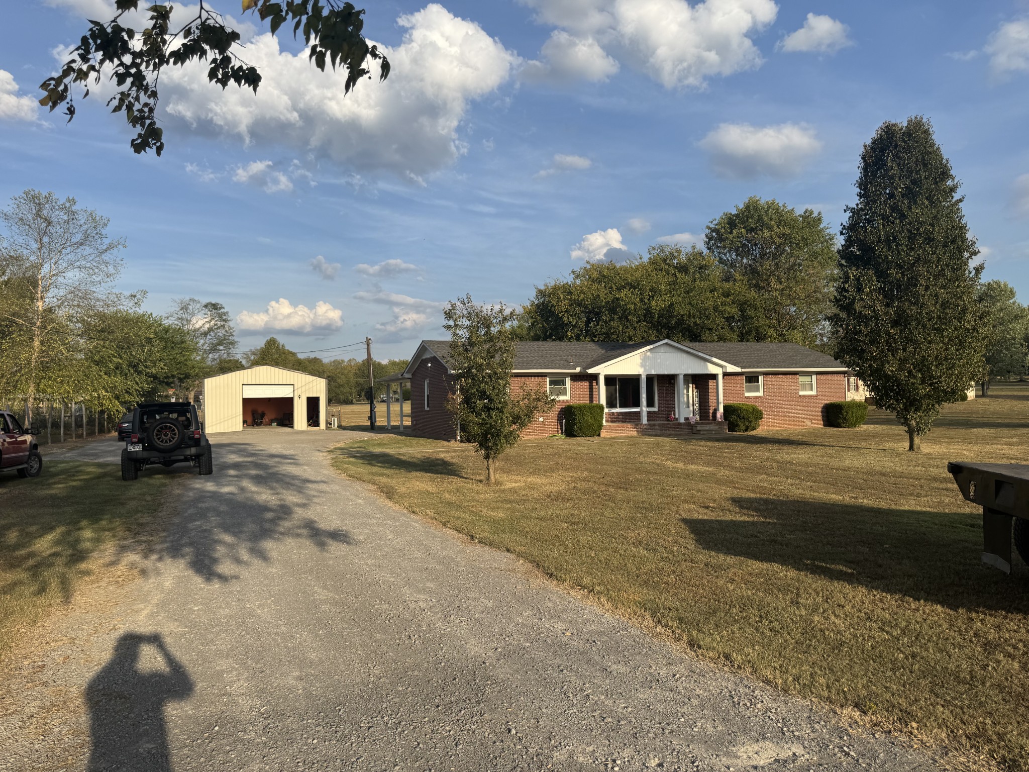 2908 Midland Rd Property Photo 3