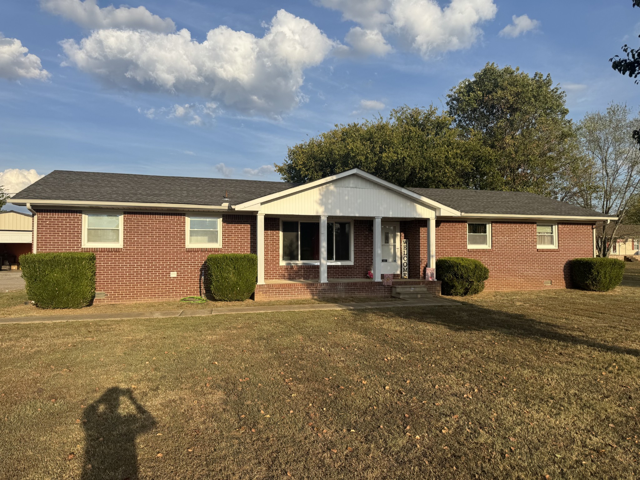 2908 Midland Rd Property Photo 4