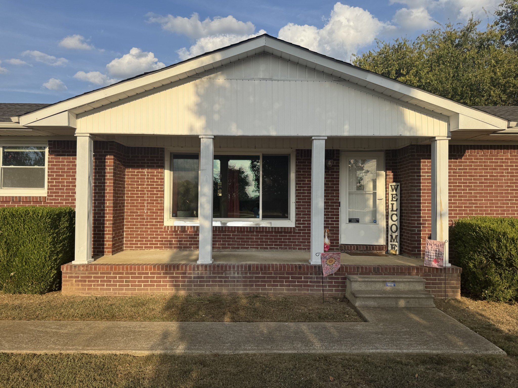 2908 Midland Rd Property Photo 5