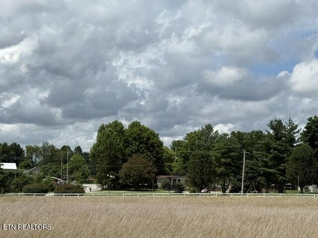 139 S Sycamore Lane Property Photo 1