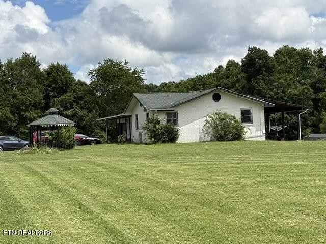 139 S Sycamore Lane Property Photo 2