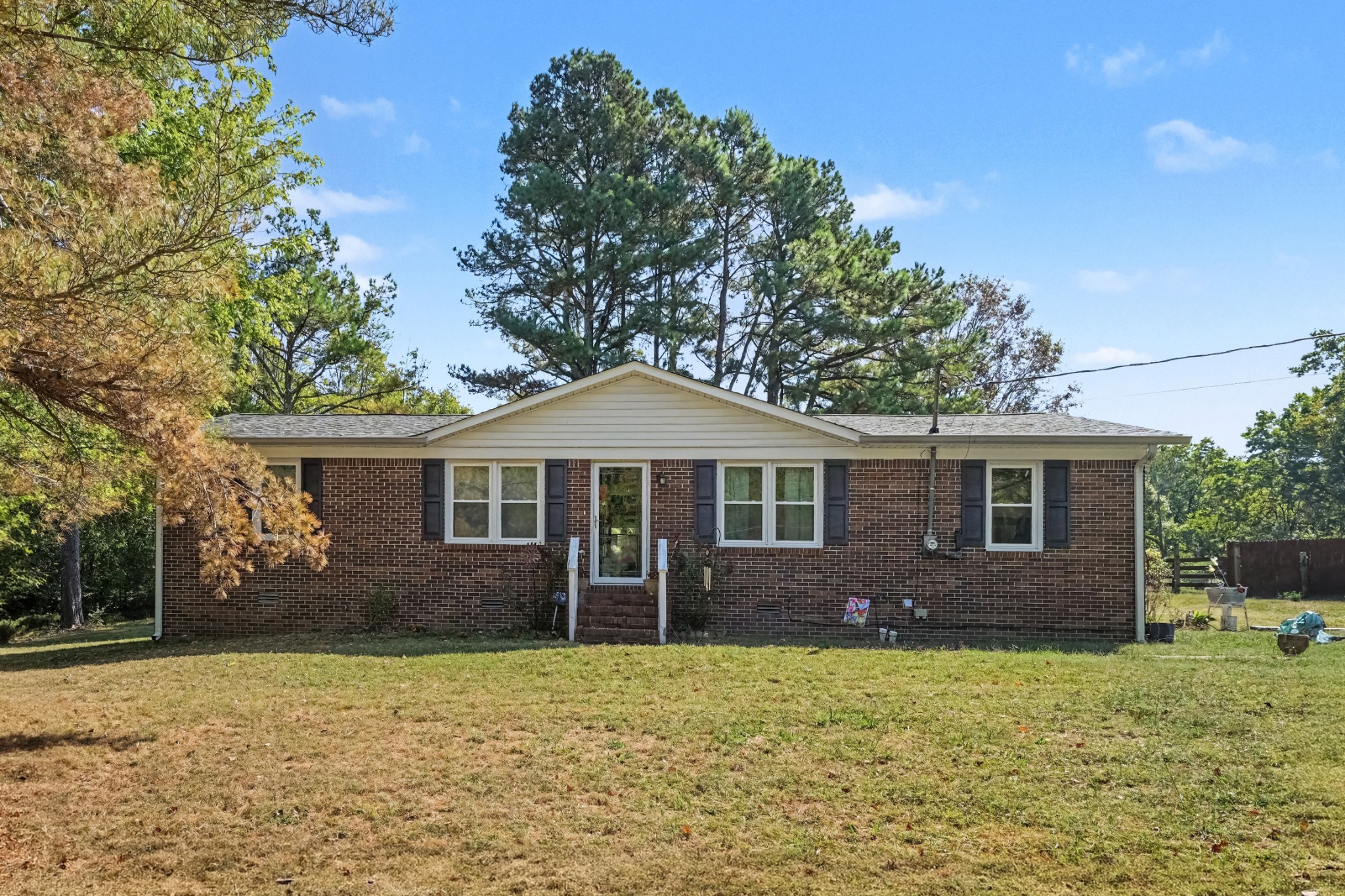 1299 Webb Rd Property Photo 1