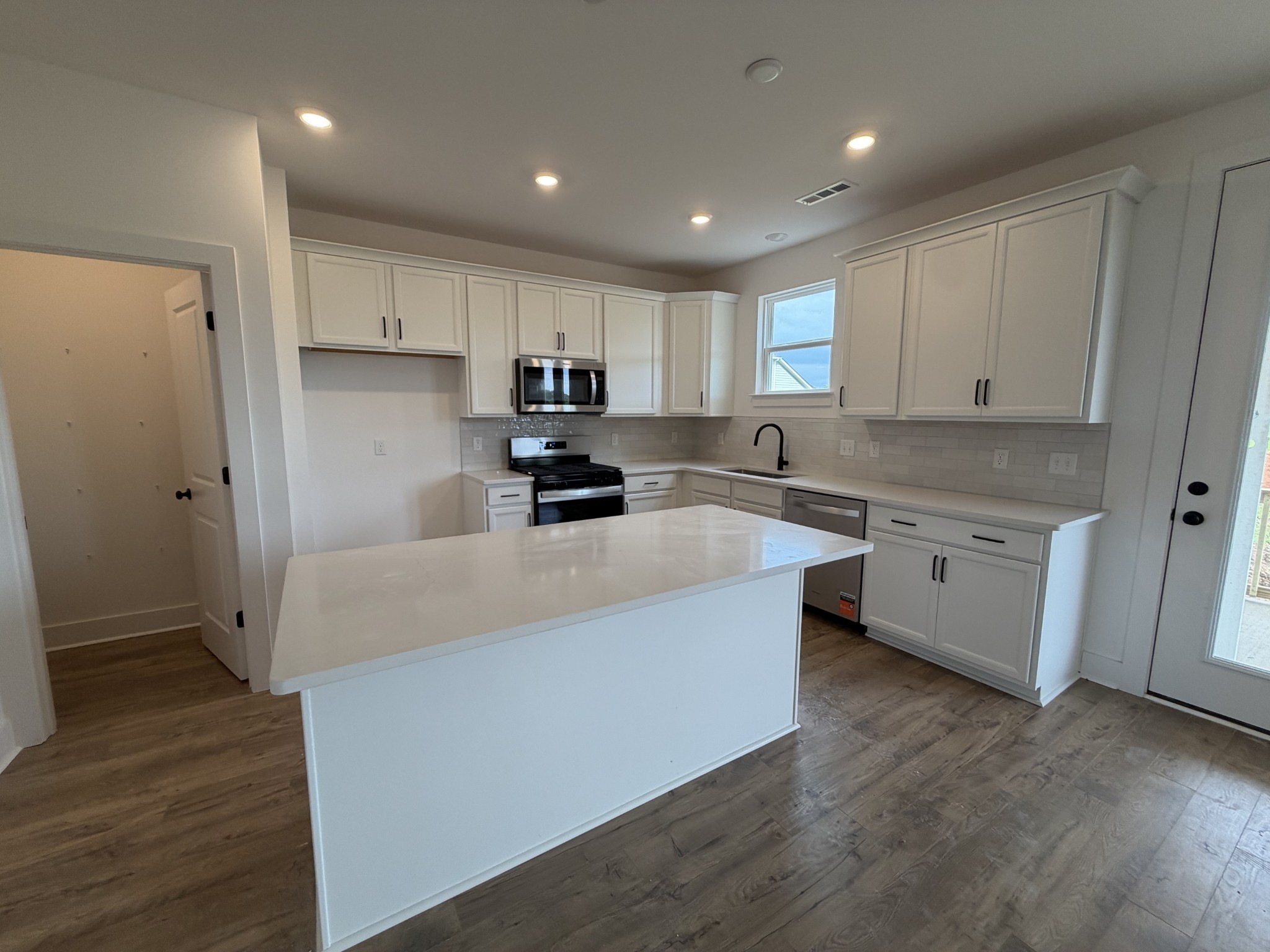 1417 Charles Dr Property Photo 26