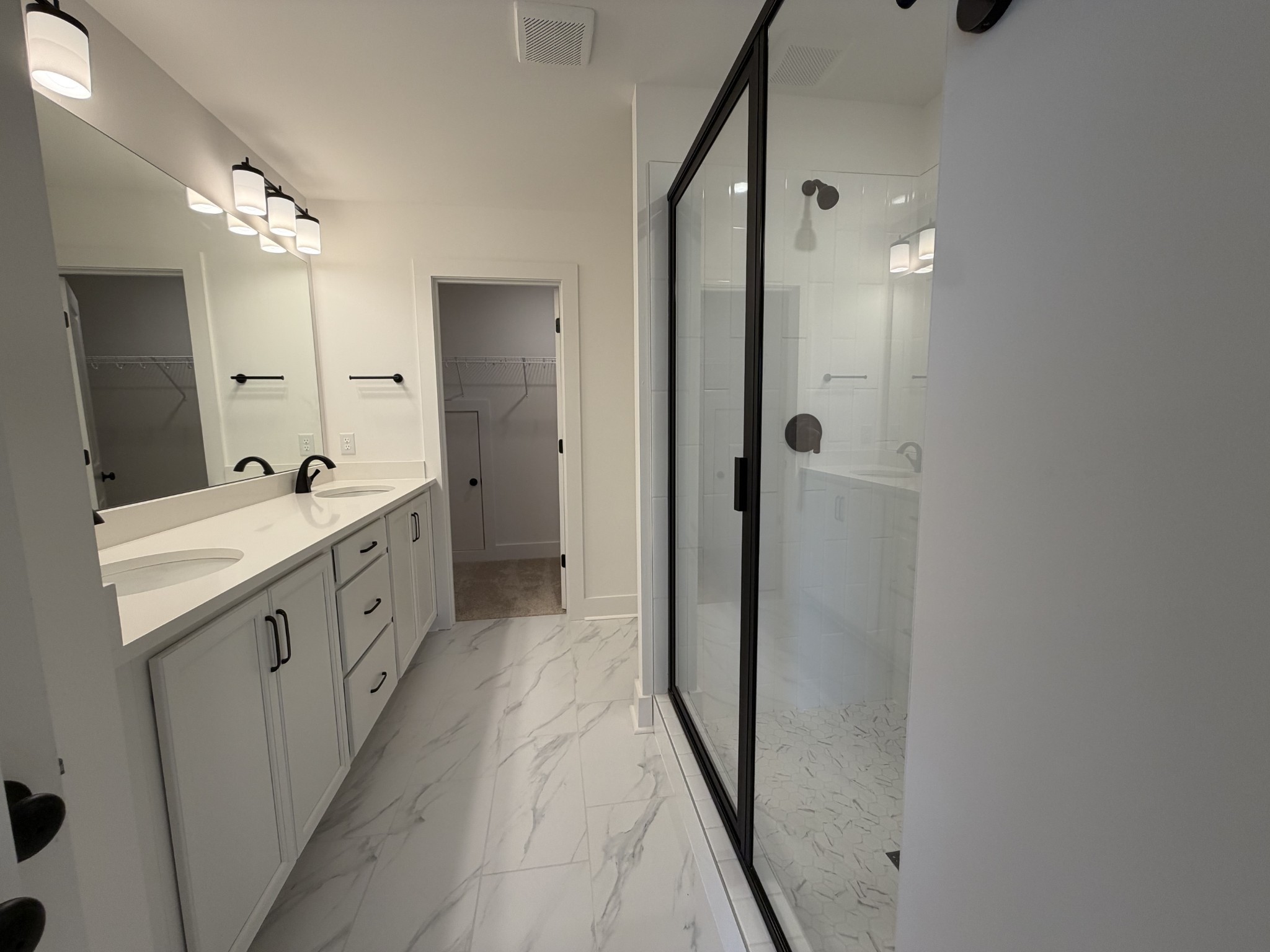 1417 Charles Dr Property Photo 37