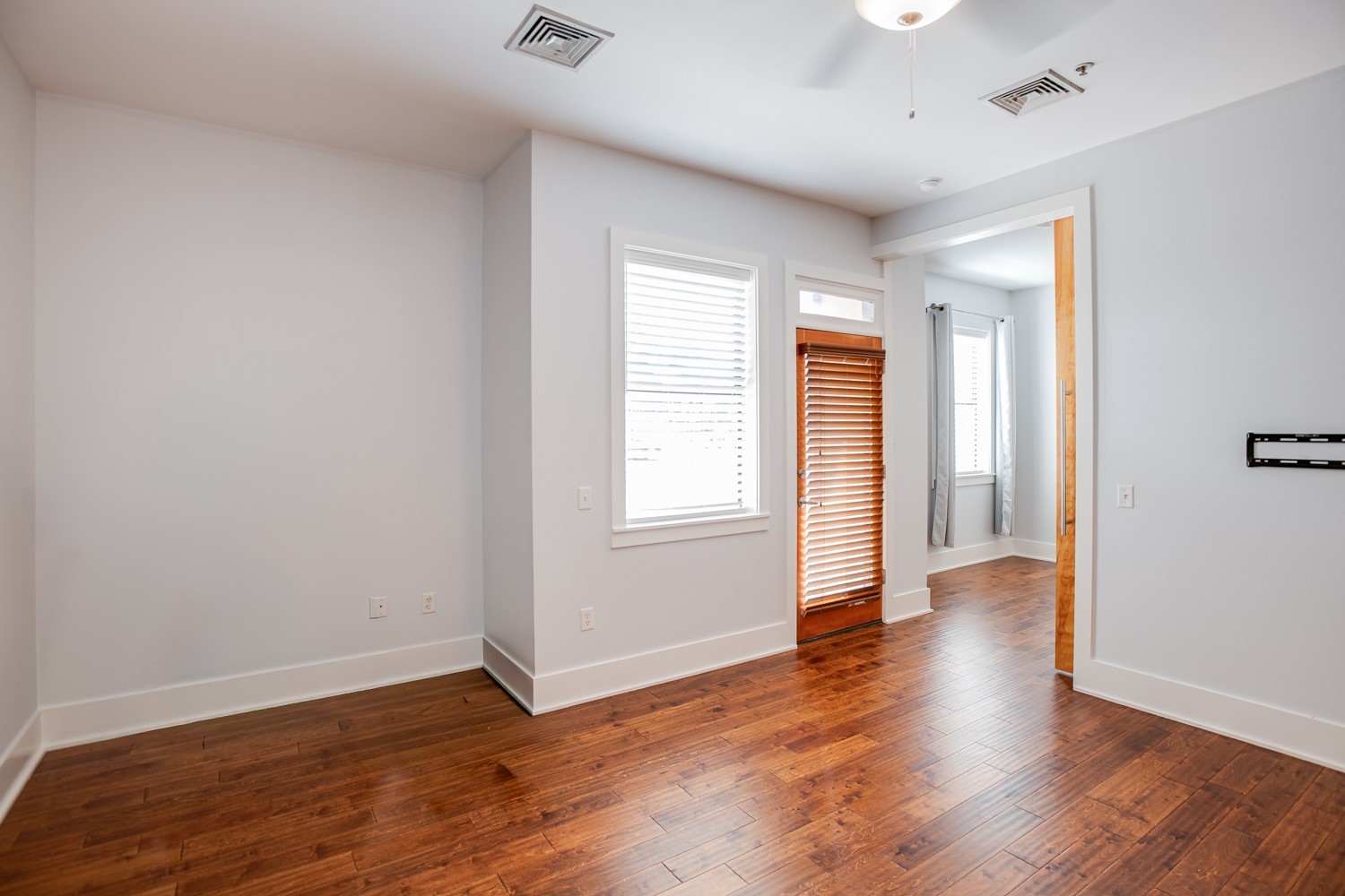 2201 8th Ave, S Property Photo 16