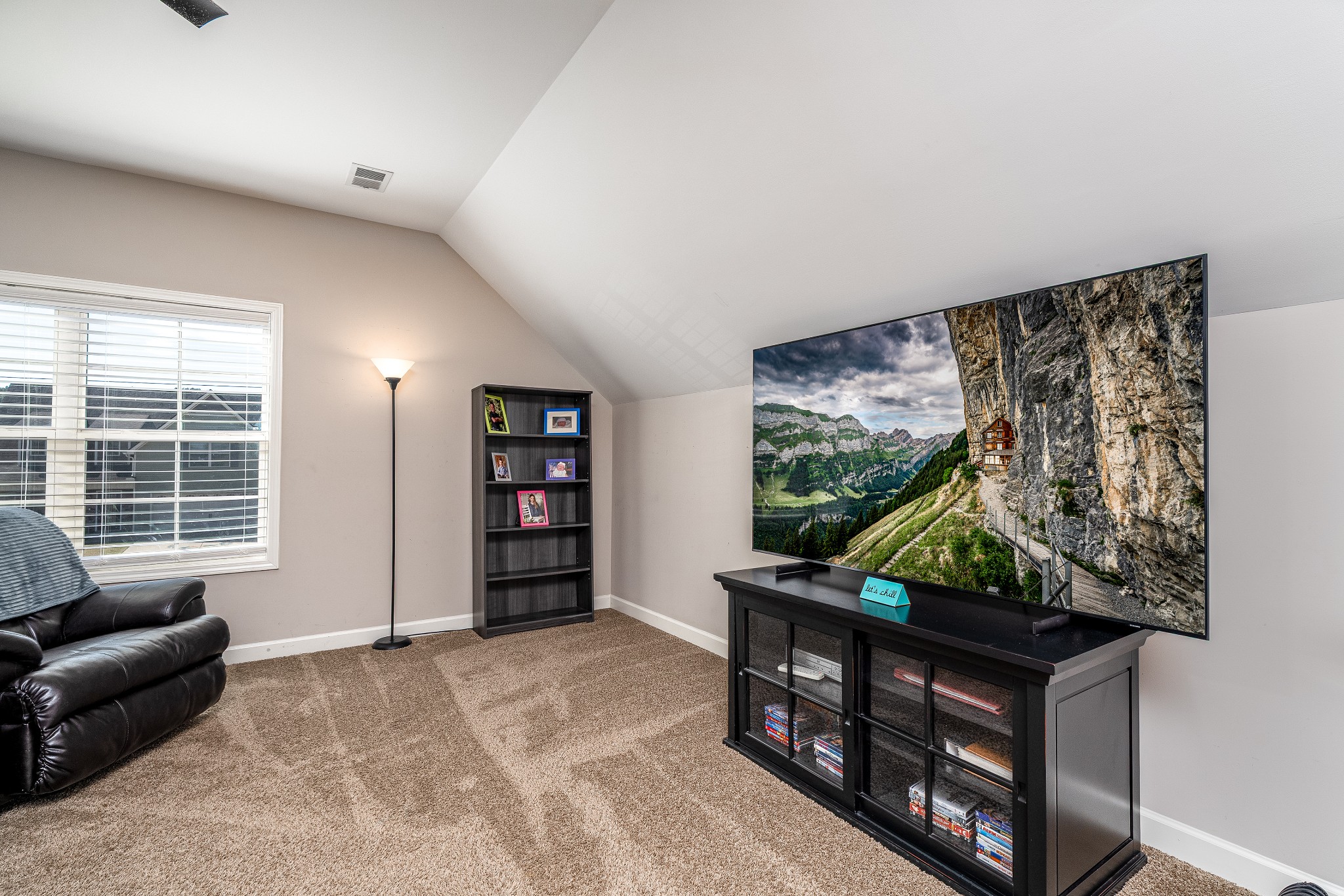 1018 Watergate Drive Property Photo 35