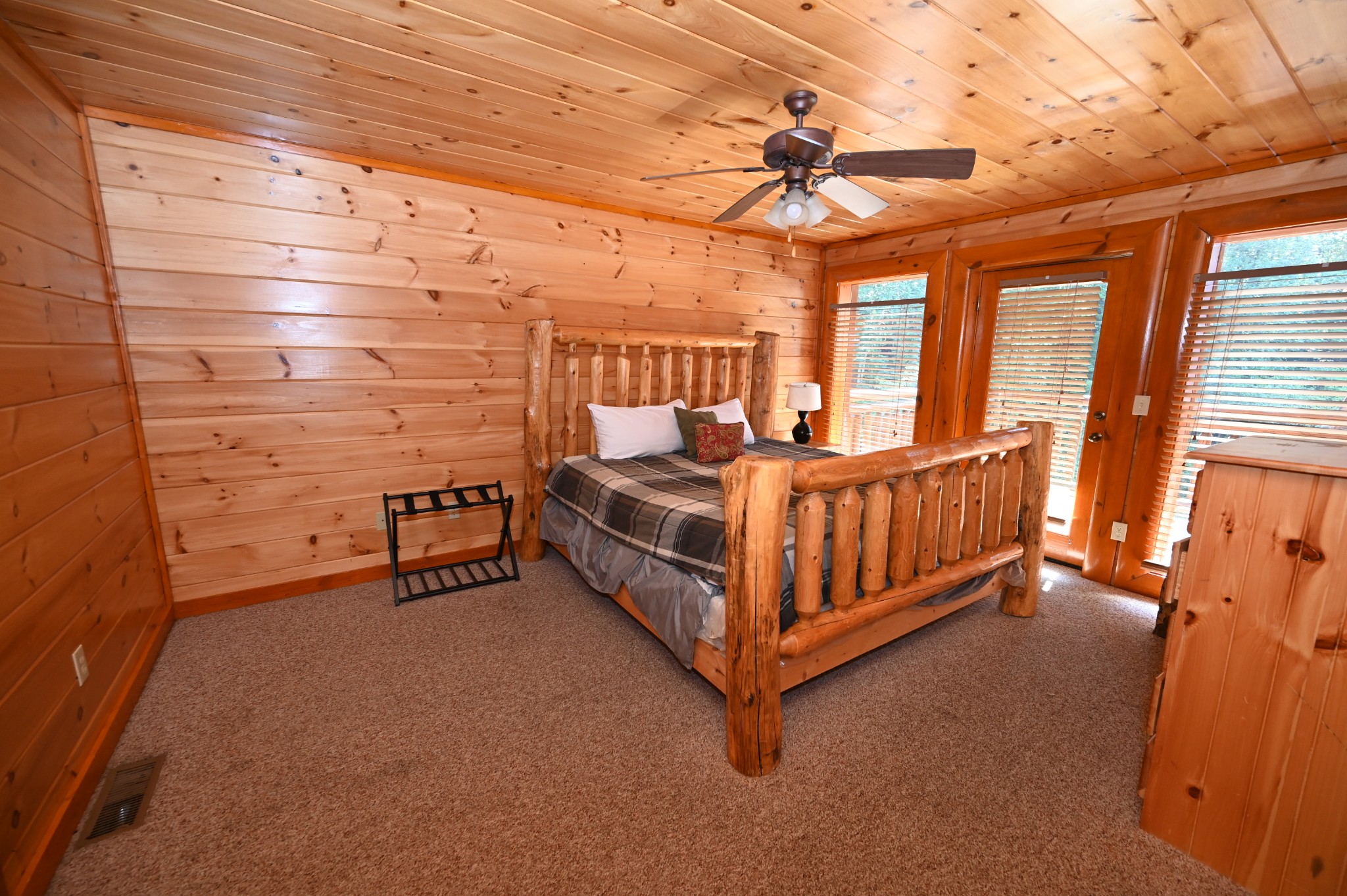 1114 Black Bear Cub Way Property Photo 4