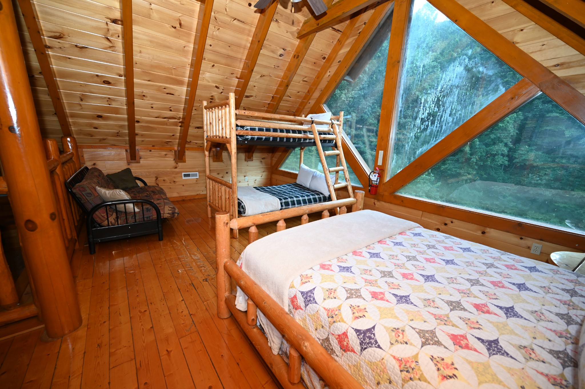 1114 Black Bear Cub Way Property Photo 5