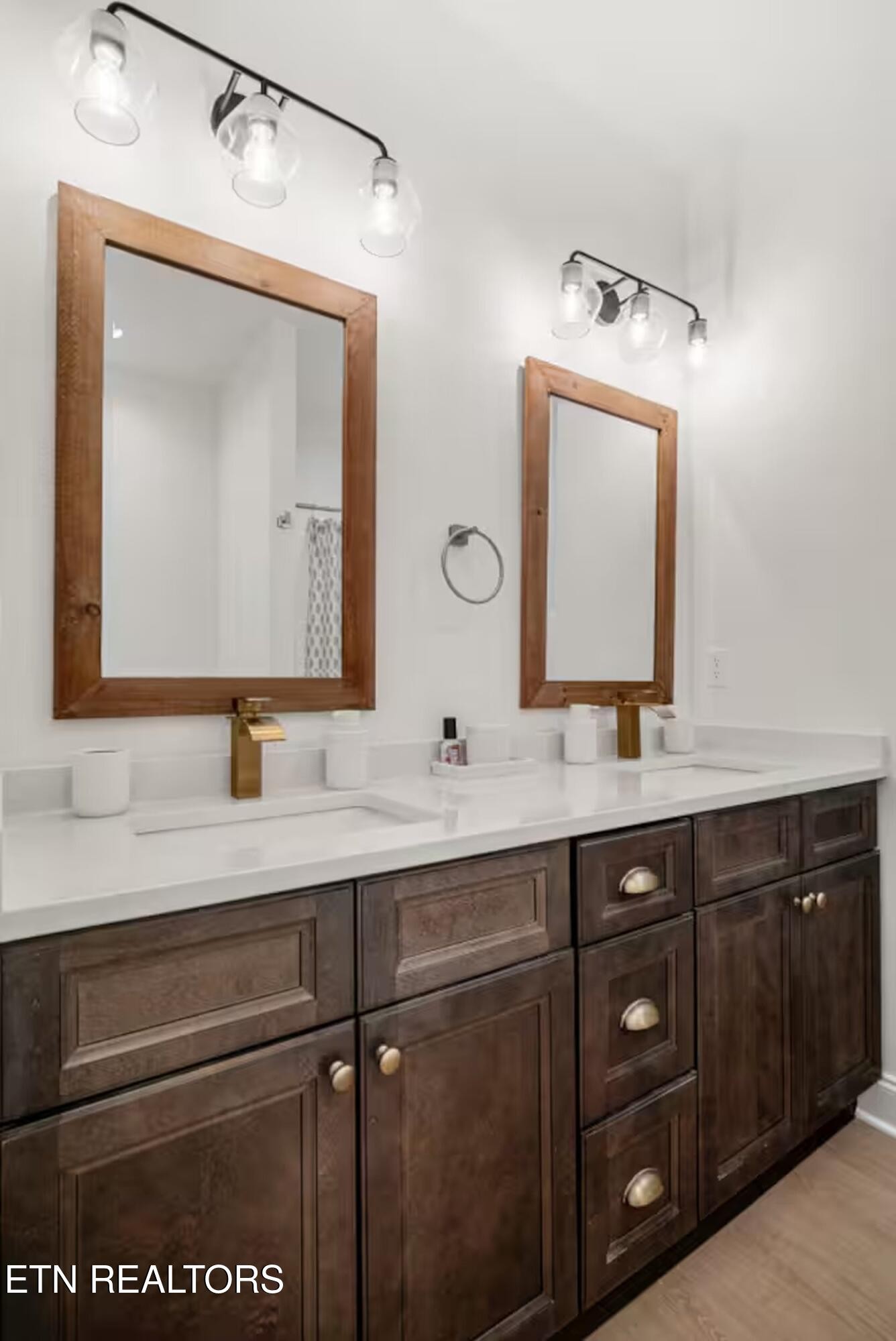 643 Idlewood Lane Property Photo 44