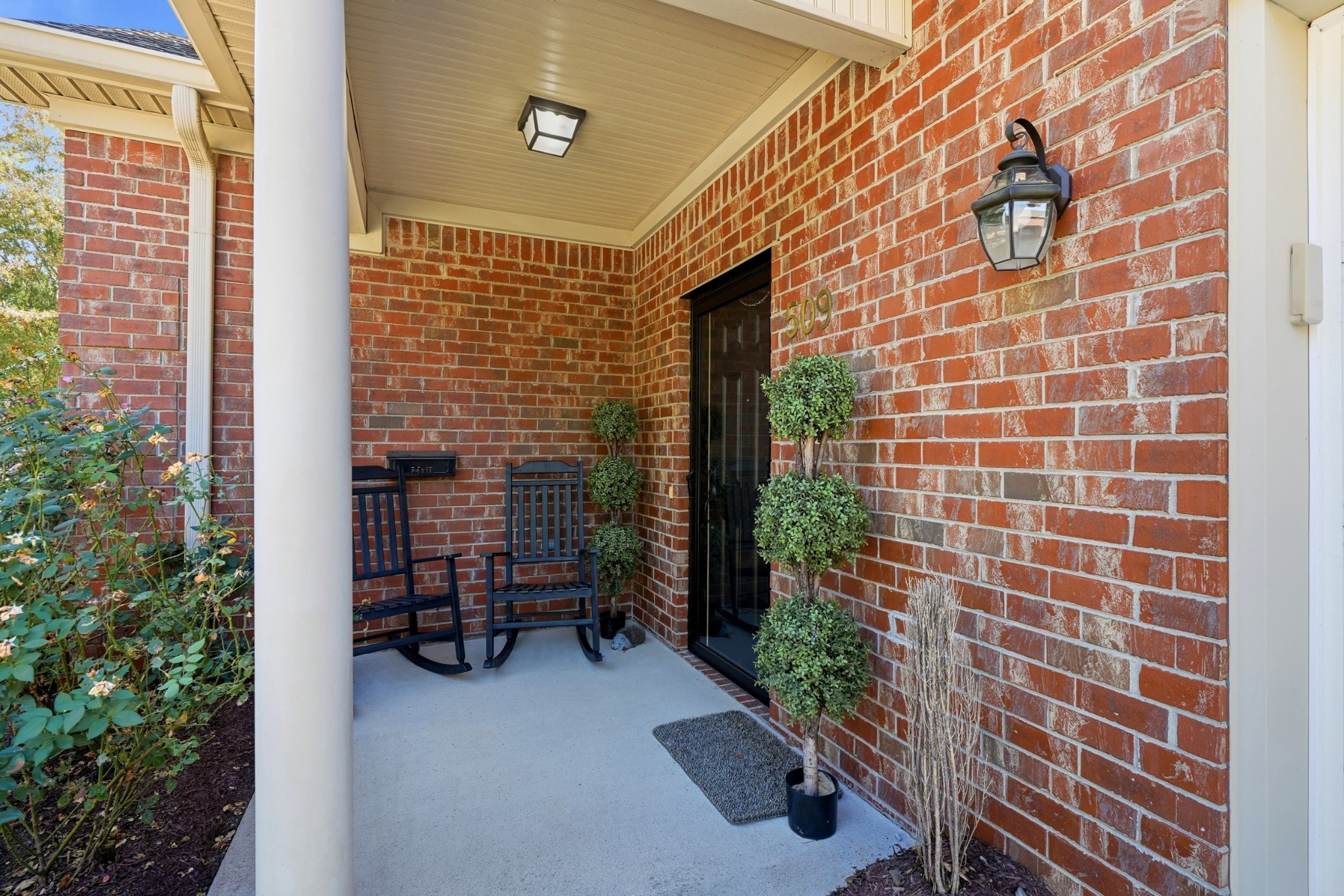 509 Madeira St Property Photo 5