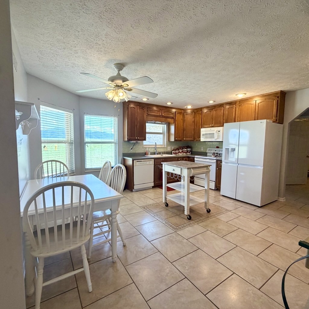 2526 Goingback Cir Property Photo 12