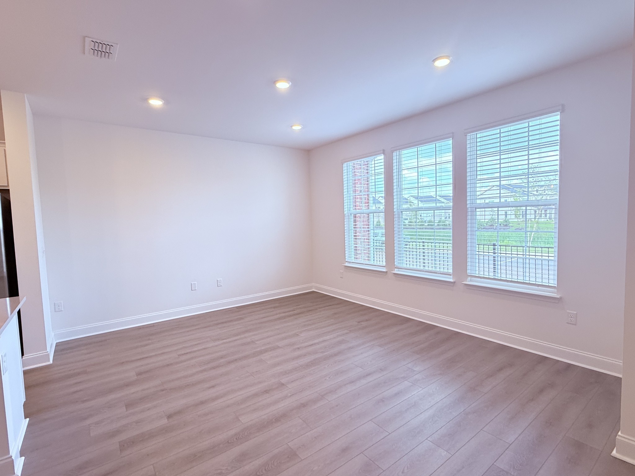 2718 Willowoak Trl Property Photo 6