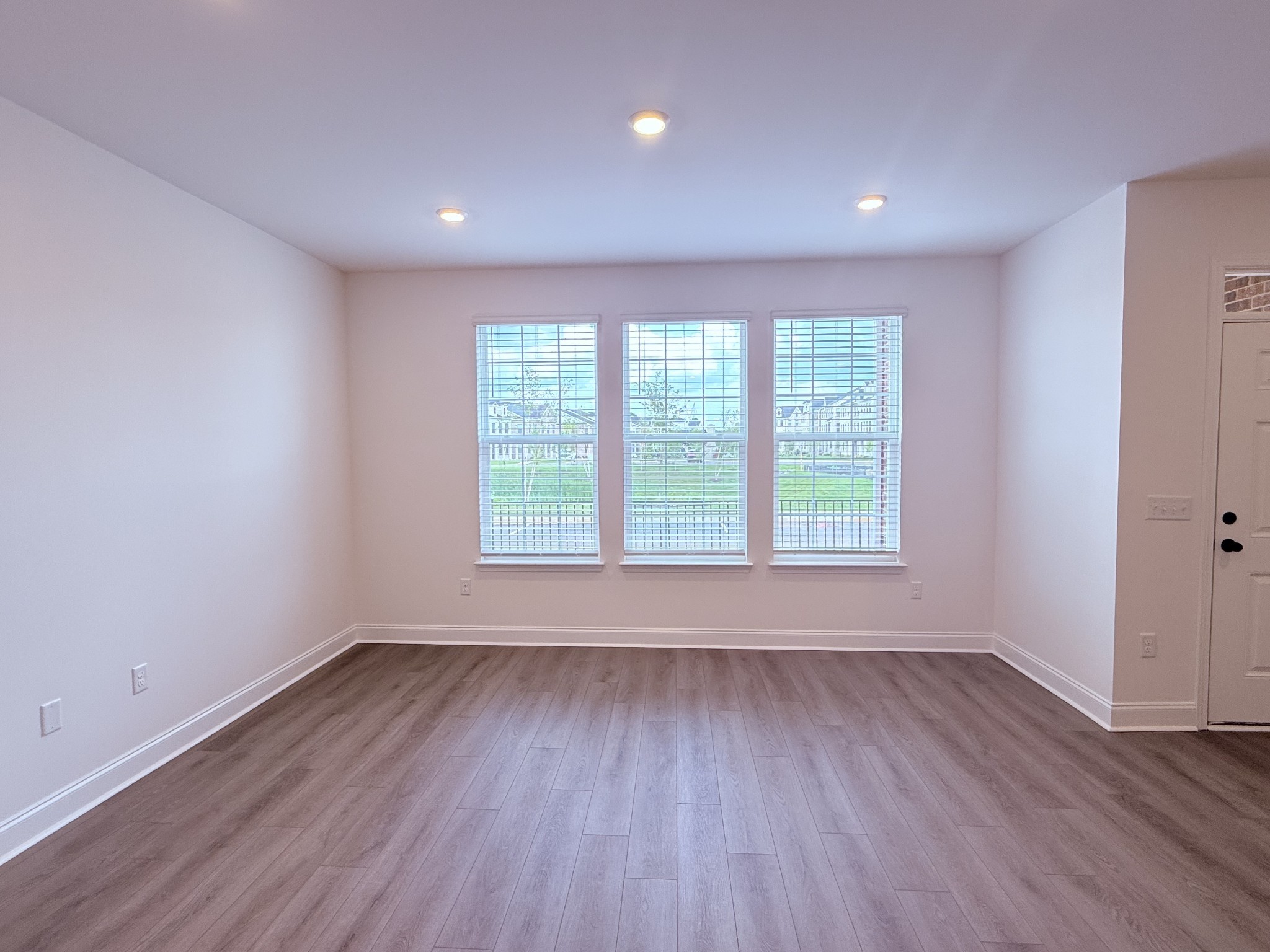 2718 Willowoak Trl Property Photo 7