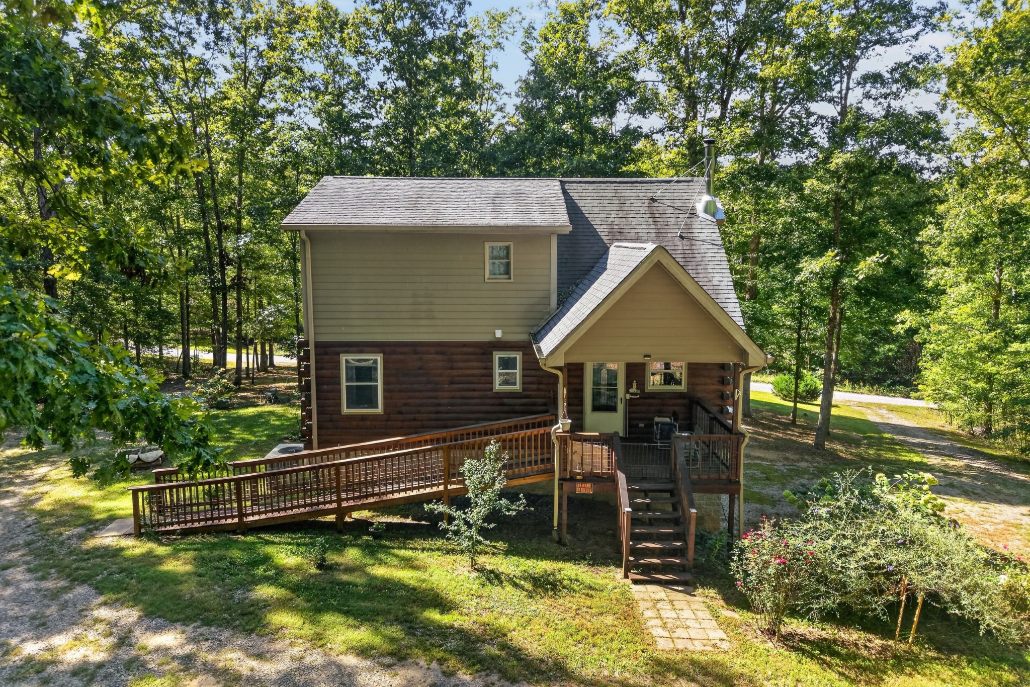 4003 Chapel Hill Rd Property Photo 1