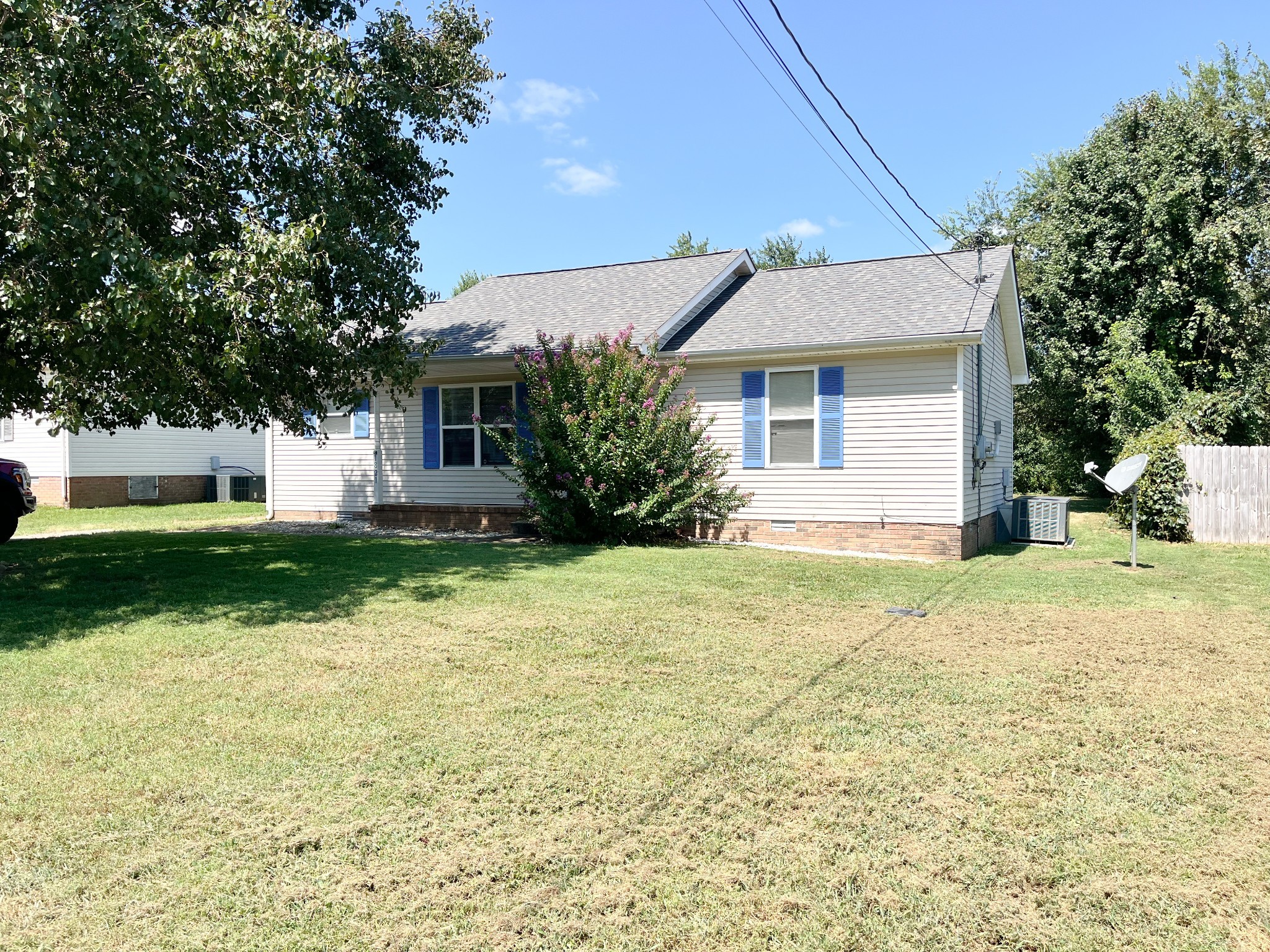 1821 Harbor Dr Property Photo 1