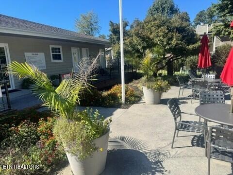 1319 Covington Drive Property Photo 5