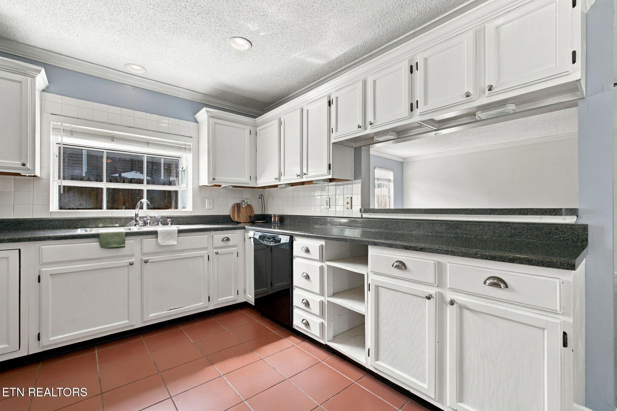 1319 Covington Drive Property Photo 16
