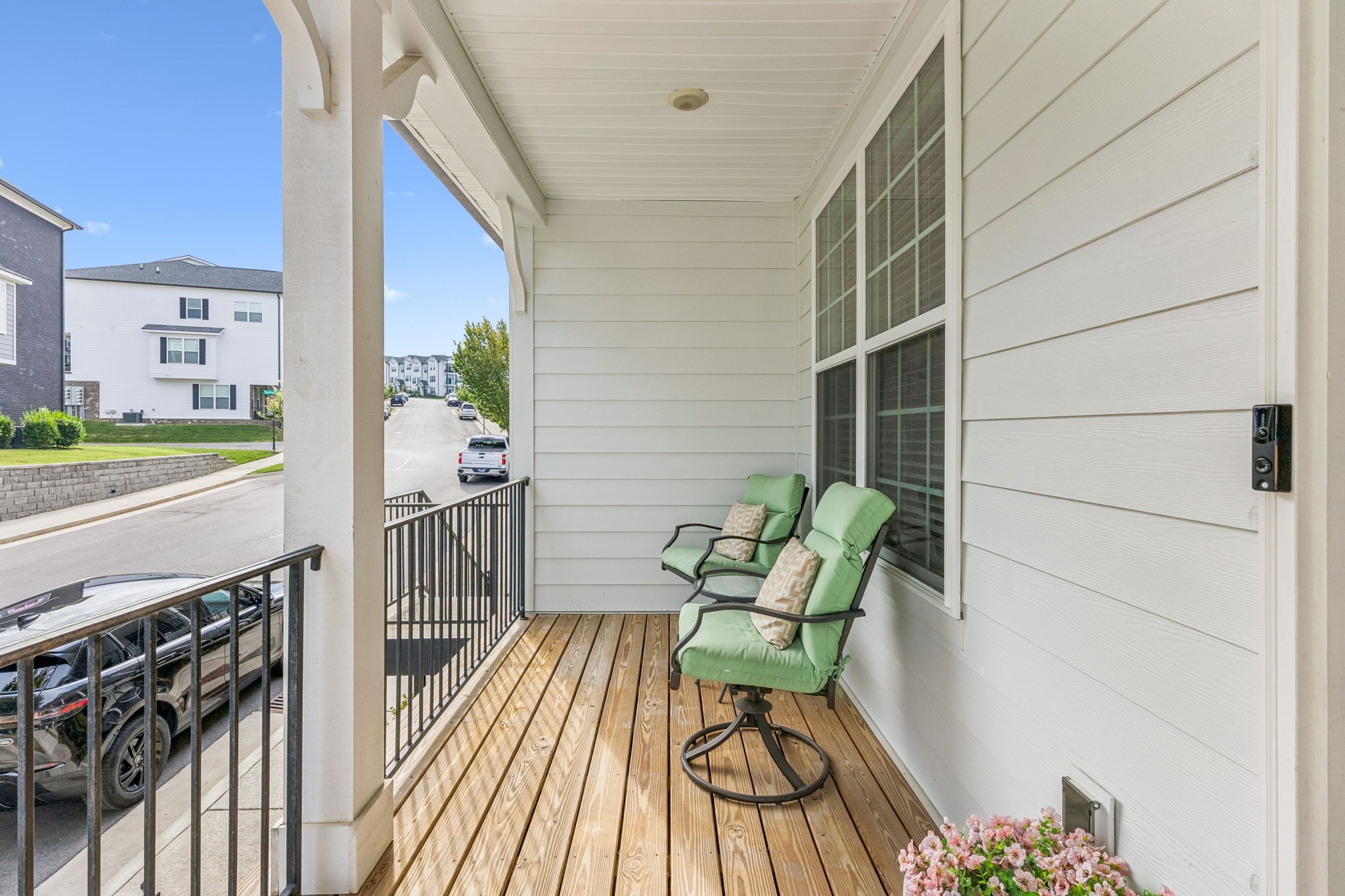 424 Portsdale Drive Property Photo 4