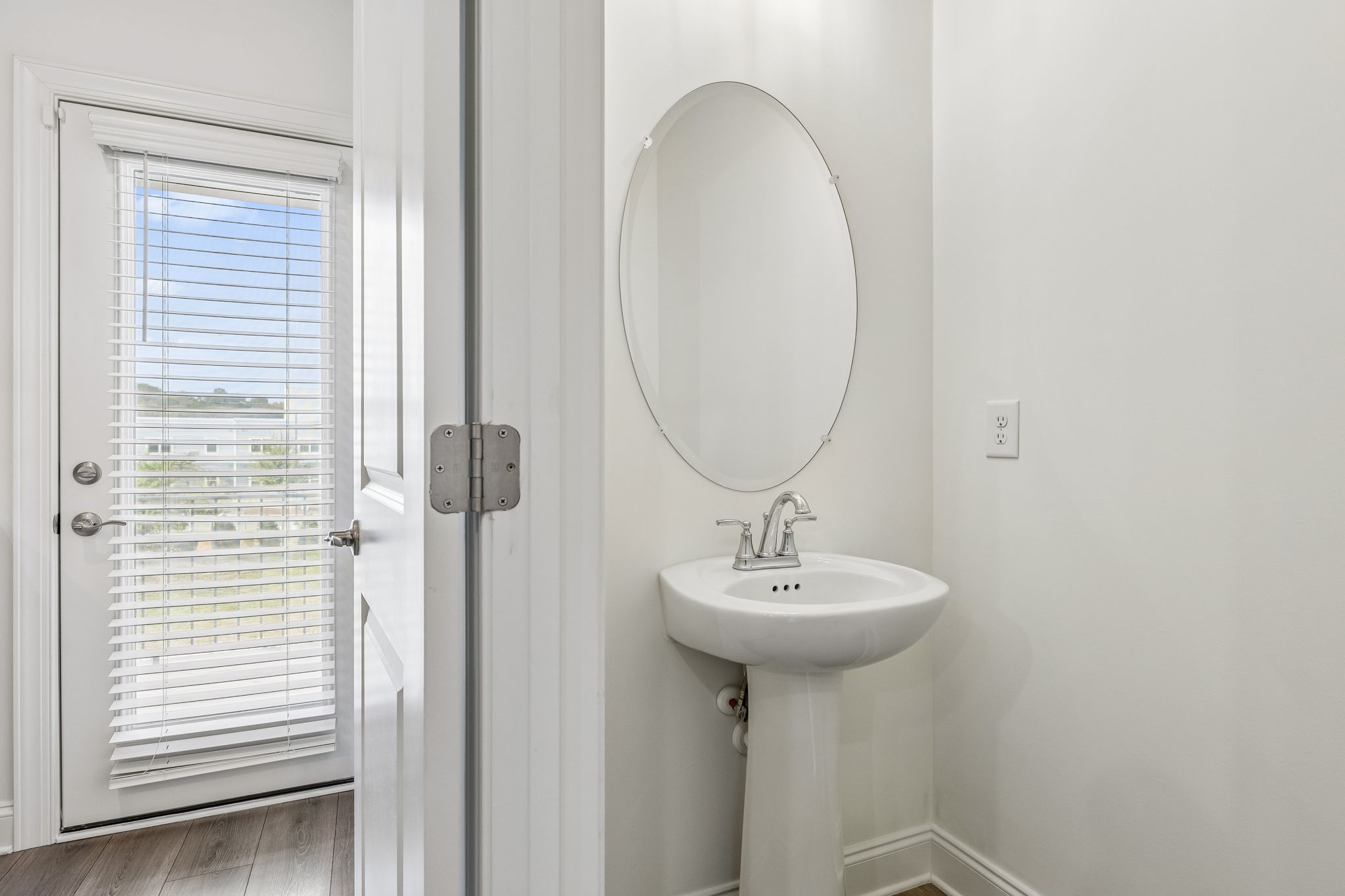 424 Portsdale Drive Property Photo 18