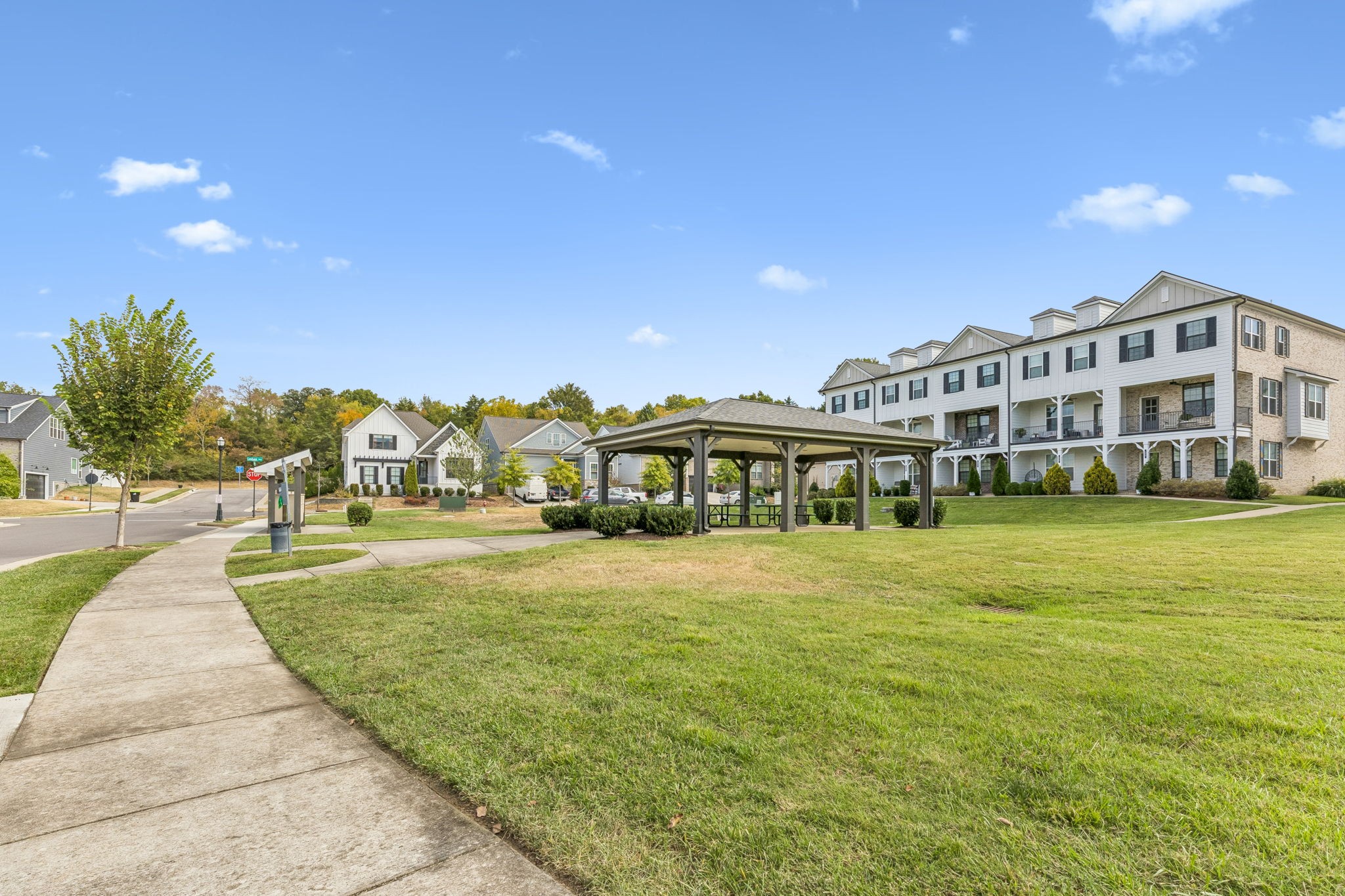 424 Portsdale Drive Property Photo 46