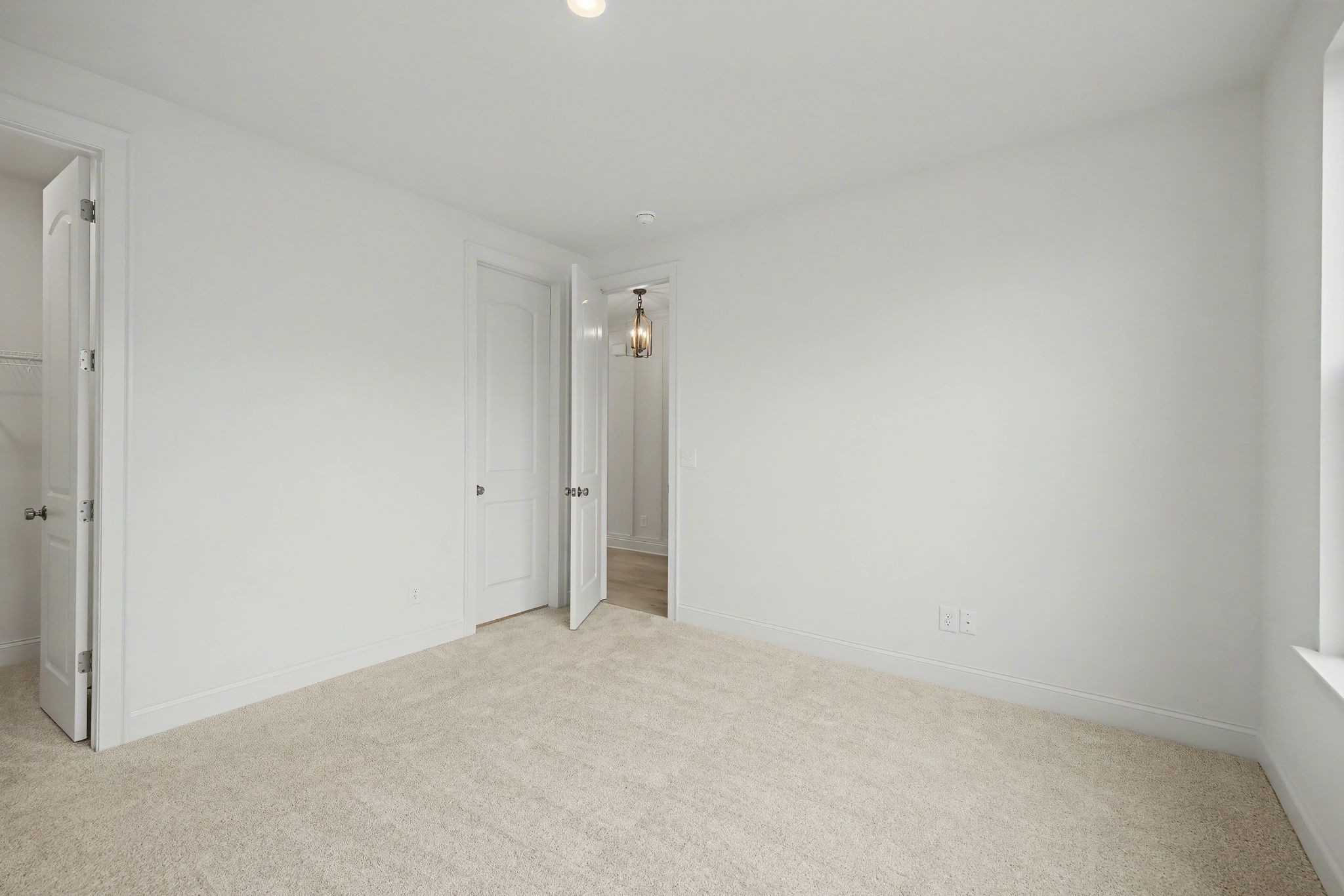 2620 Manning Pass Property Photo 5