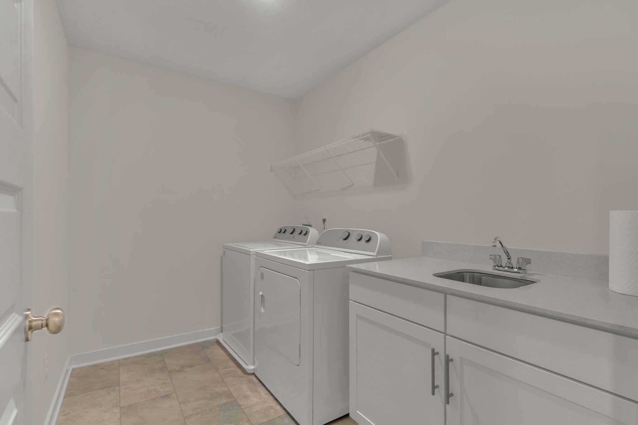857 Nightingale Ave Property Photo 15