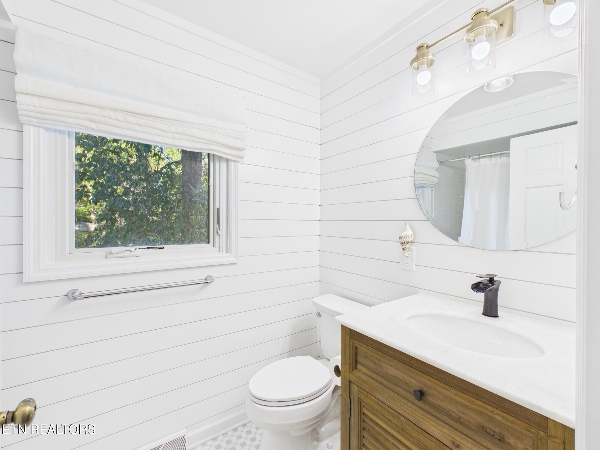 211 Dabbs Drive Property Photo 20