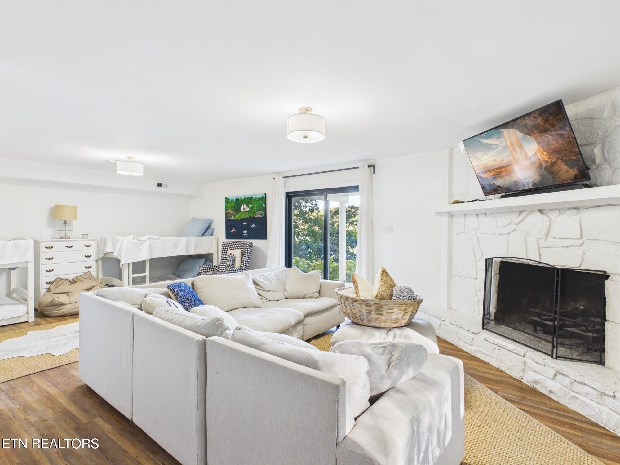 211 Dabbs Drive Property Photo 22