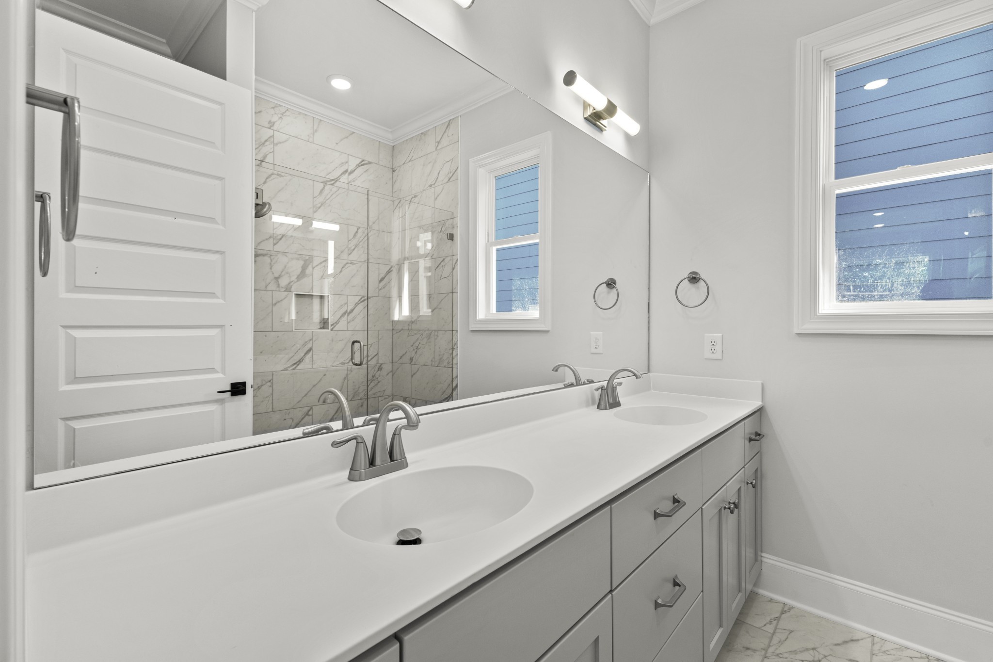 7143 Frances St Property Photo 24