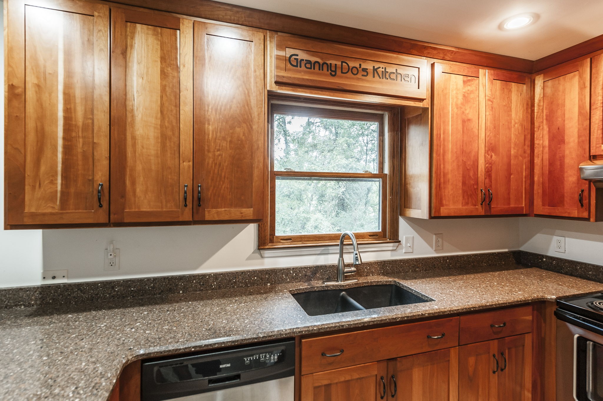 7902 Highway 100 Property Photo 11