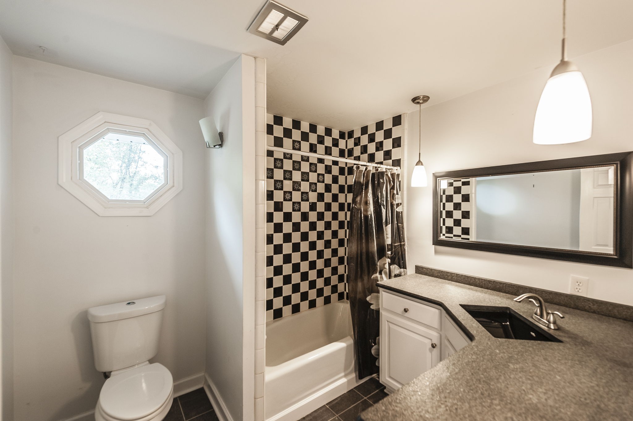 7902 Highway 100 Property Photo 24