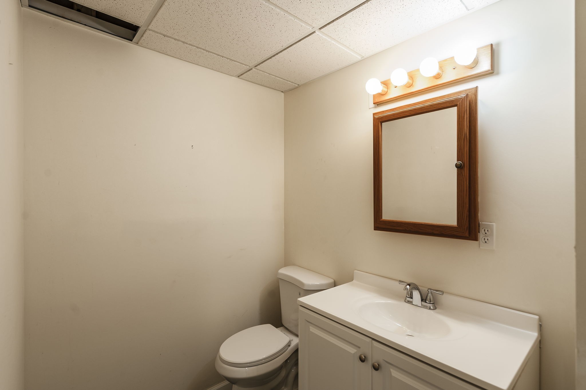 7902 Highway 100 Property Photo 46