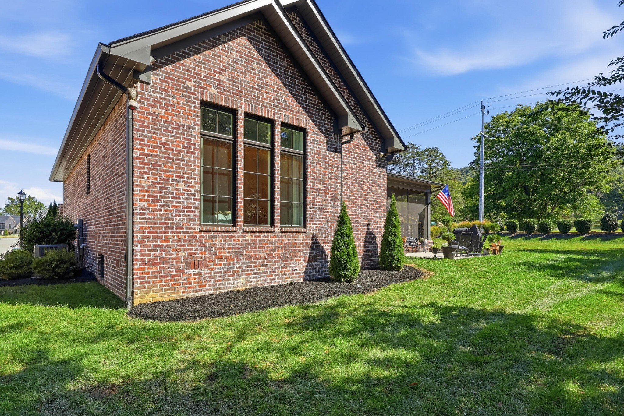 9488 Calder Circle Property Photo 6