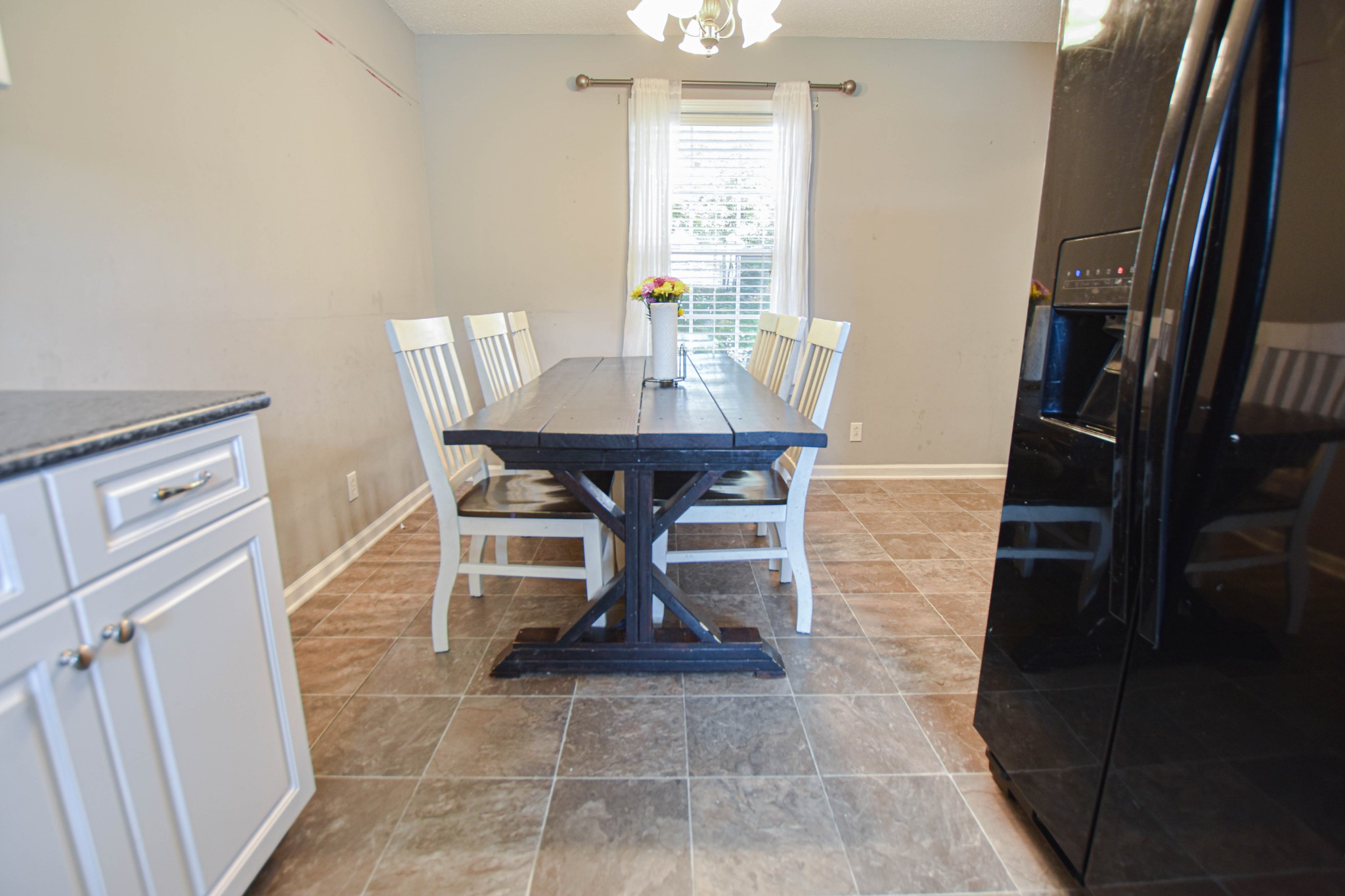 1660 Cedar Springs Court Property Photo 5