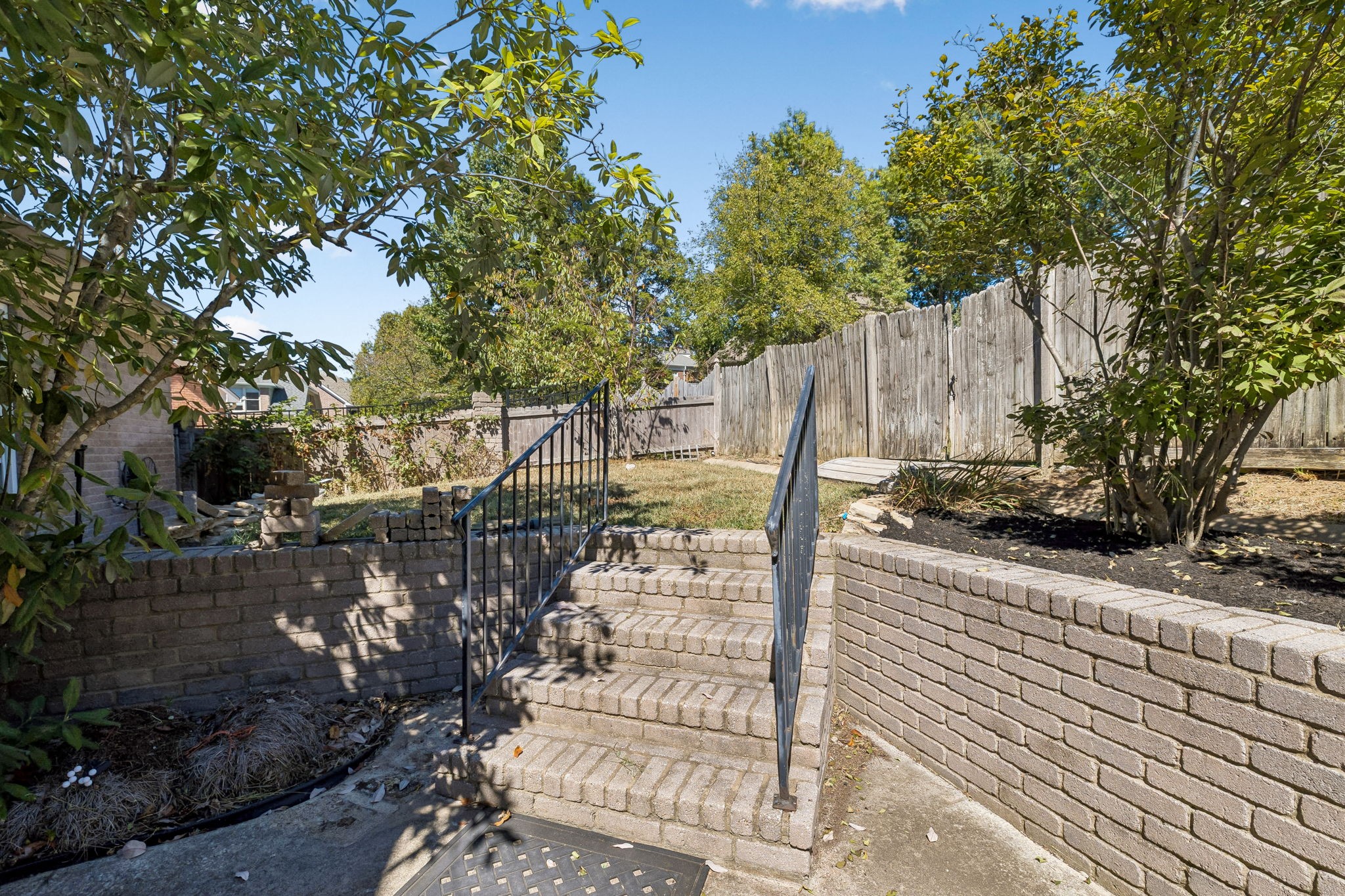 108 Doral Ln Property Photo 3