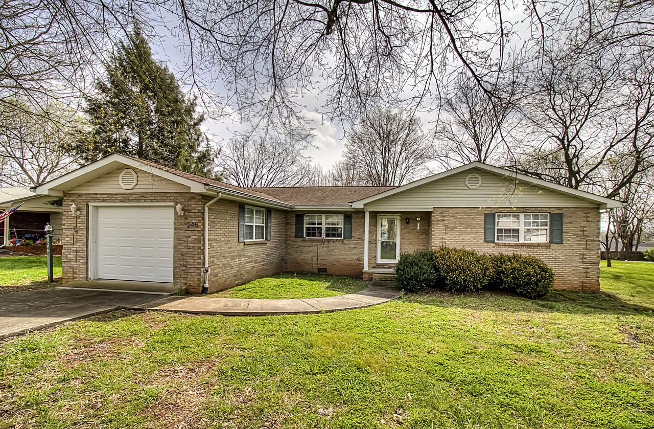 248 Ridgecrest Dr Property Photo 1