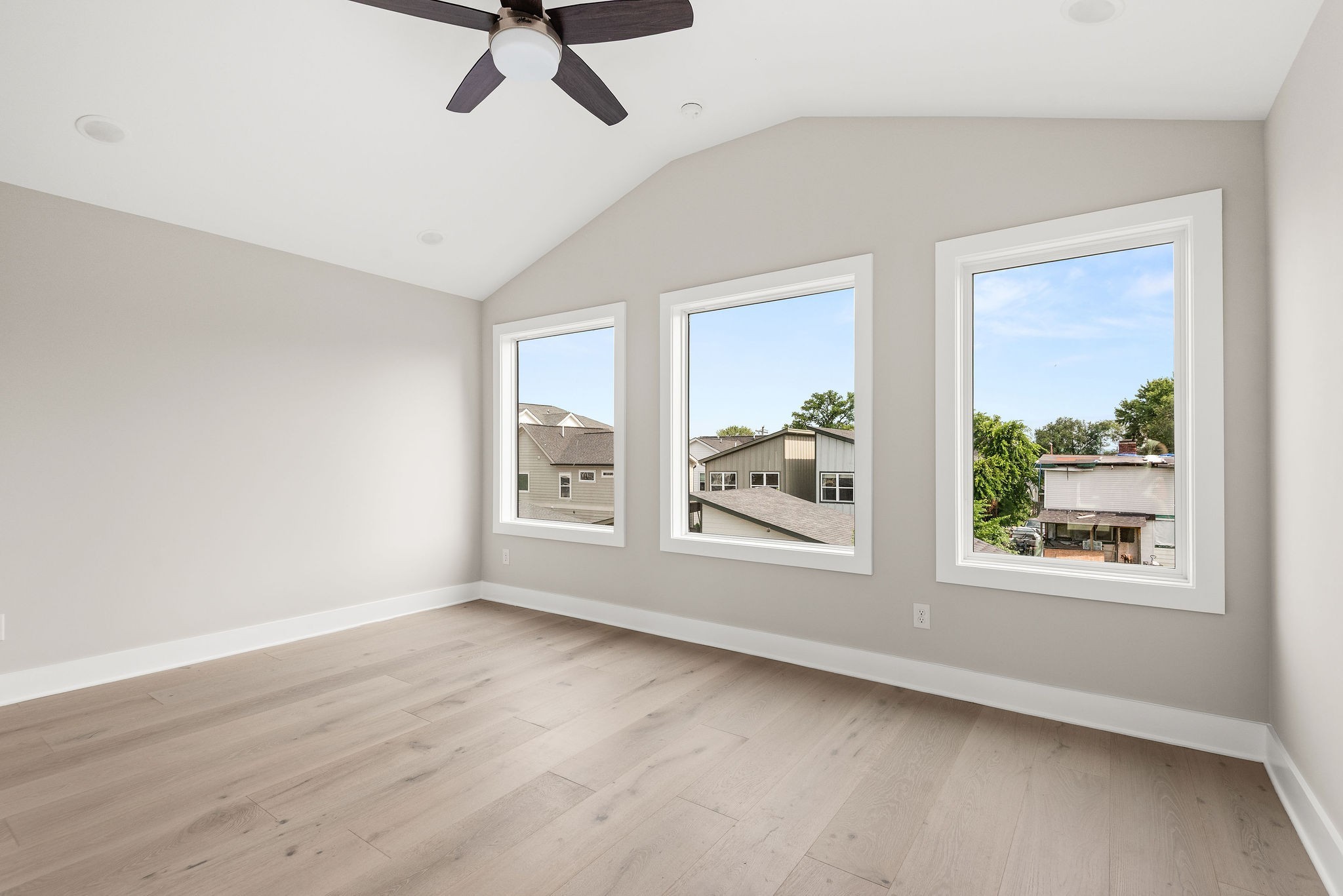 1724a Simpkins St Property Photo 29